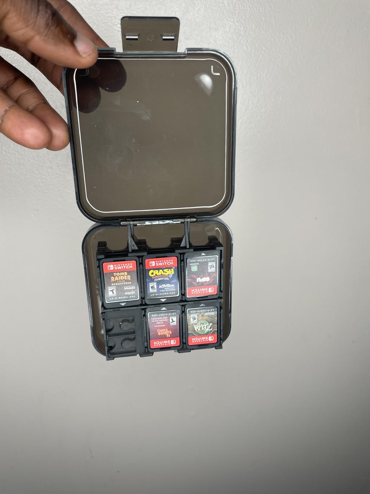Amazon Basics Game Storage Case for 24 Nintendo Switch Games - 3.4 x 3.4 x 1 Inches, Blue customer photo 1