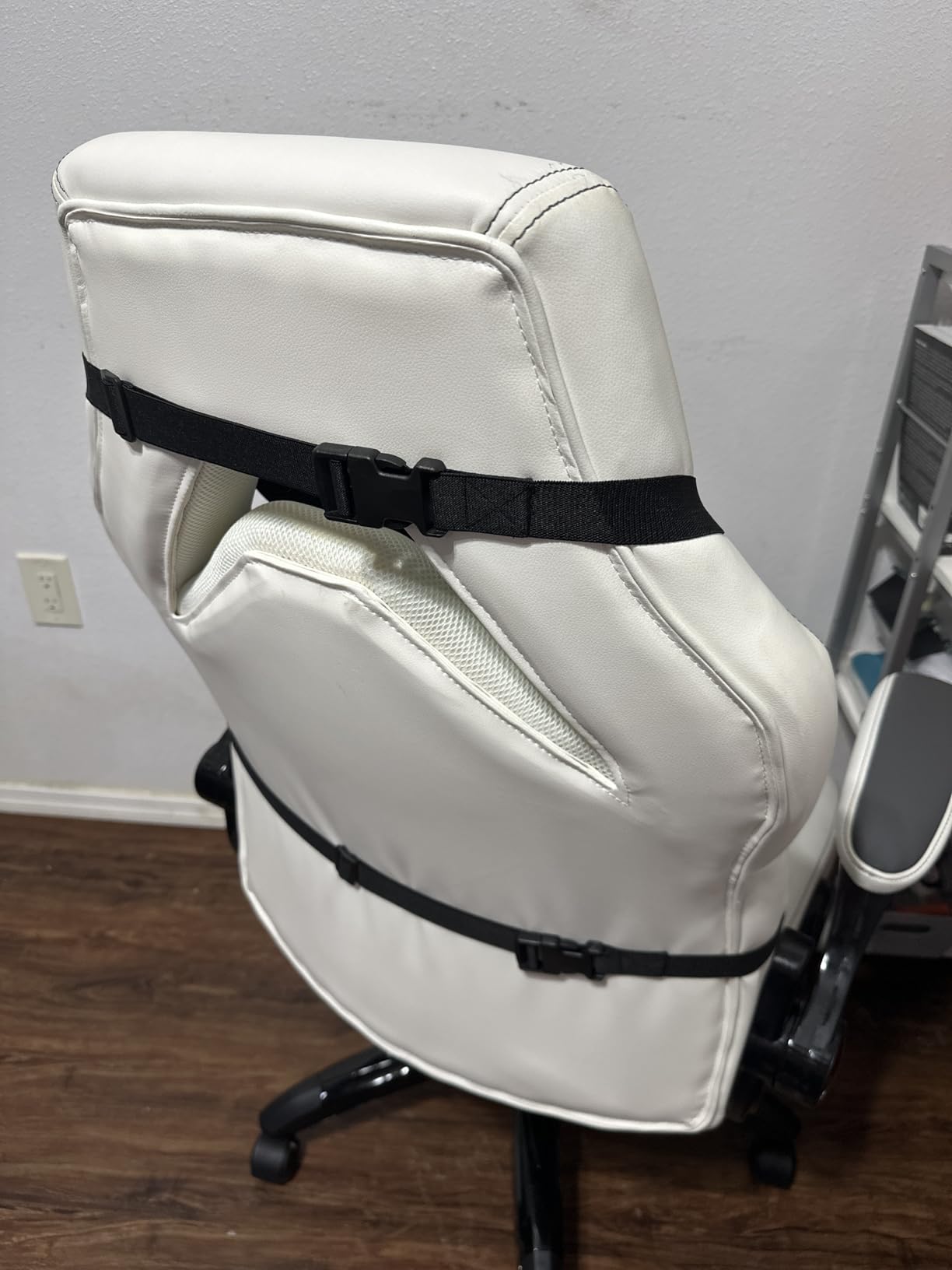 Lumbar Support Pillow for Office Chair, Office Home Essentials,Gifts for Mom,Dad, Back Support Pillow for Car, Chair Cushions,Back Pain Relief Improve Posture,Mesh Cover Double Adjustable Straps customer photo 2