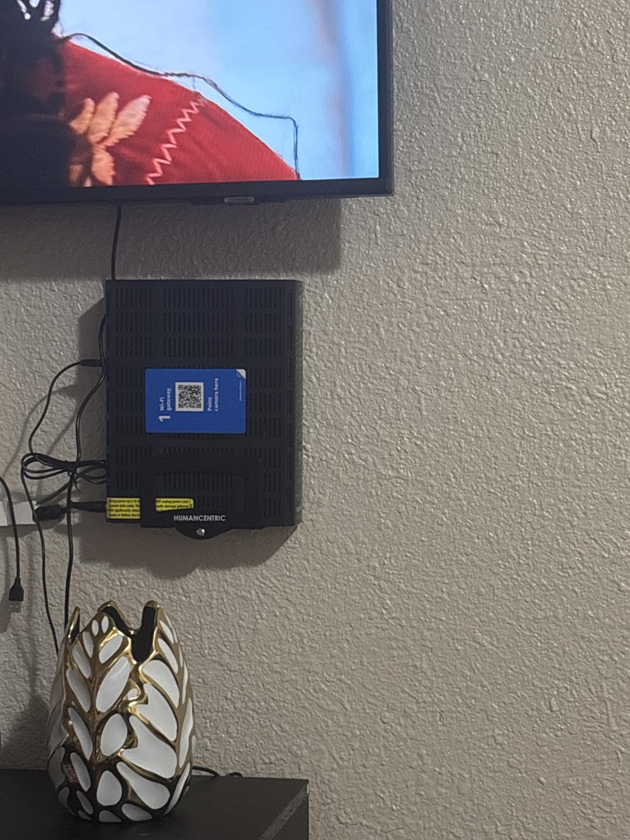 HumanCentric Adjustable Device Wall Mount, Cable Box and Modem Bracket, Adjustable Wall Adapter for Small and Wide or Narrow Devices customer photo 1