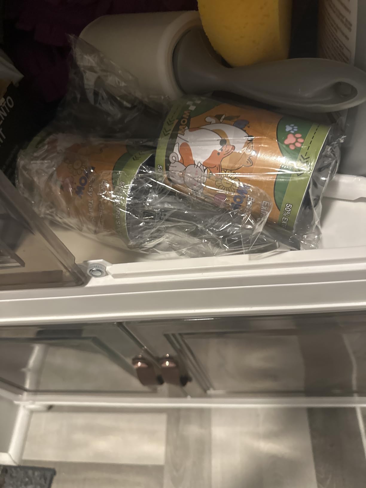 Scotch-Brite Everyday Clean Lint Roller, White, Manual Operation, 3 Pack, Lint Remover for Pet Hair, Dark Clothes, Furniture, and Dusty Surfaces, 300 Adhesive Sheets Total customer photo 2