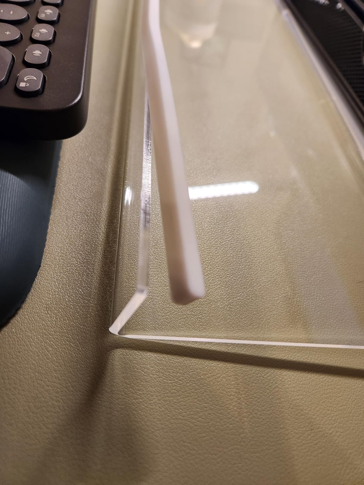 Richboom Clear Acrylic Tilted Computer Keyboard Holder for Easy Ergonomic Typing, Upgraded Version, Keyboard Stand with Silicone Anti-Slip Case for Office Desk, Home, School, Clear customer photo 1