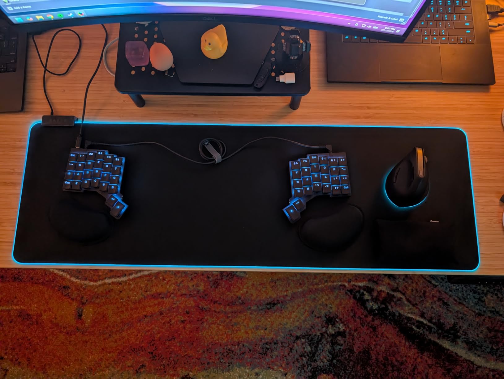 Razer Goliathus Extended Chroma Gaming Mousepad: Customizable Chroma RGB Lighting - Soft, Cloth Material - Balanced Control & Speed - Non-Slip Rubber Base - Classic Black customer photo 2