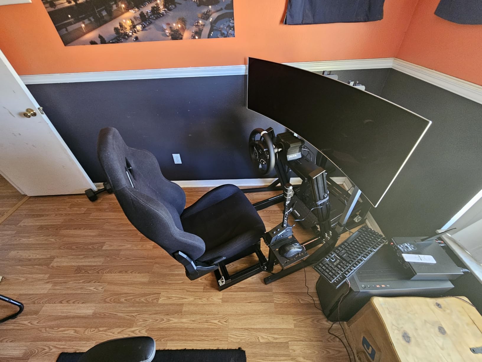 MOZA R5 All-in-One PC Gaming Racing Simulator: 5.5Nm Direct Drive Wheel Base, 11-inch Racing Wheel, Anti-Slip Pedals and a Desk Clamp, Cloud-based App Control customer photo 1