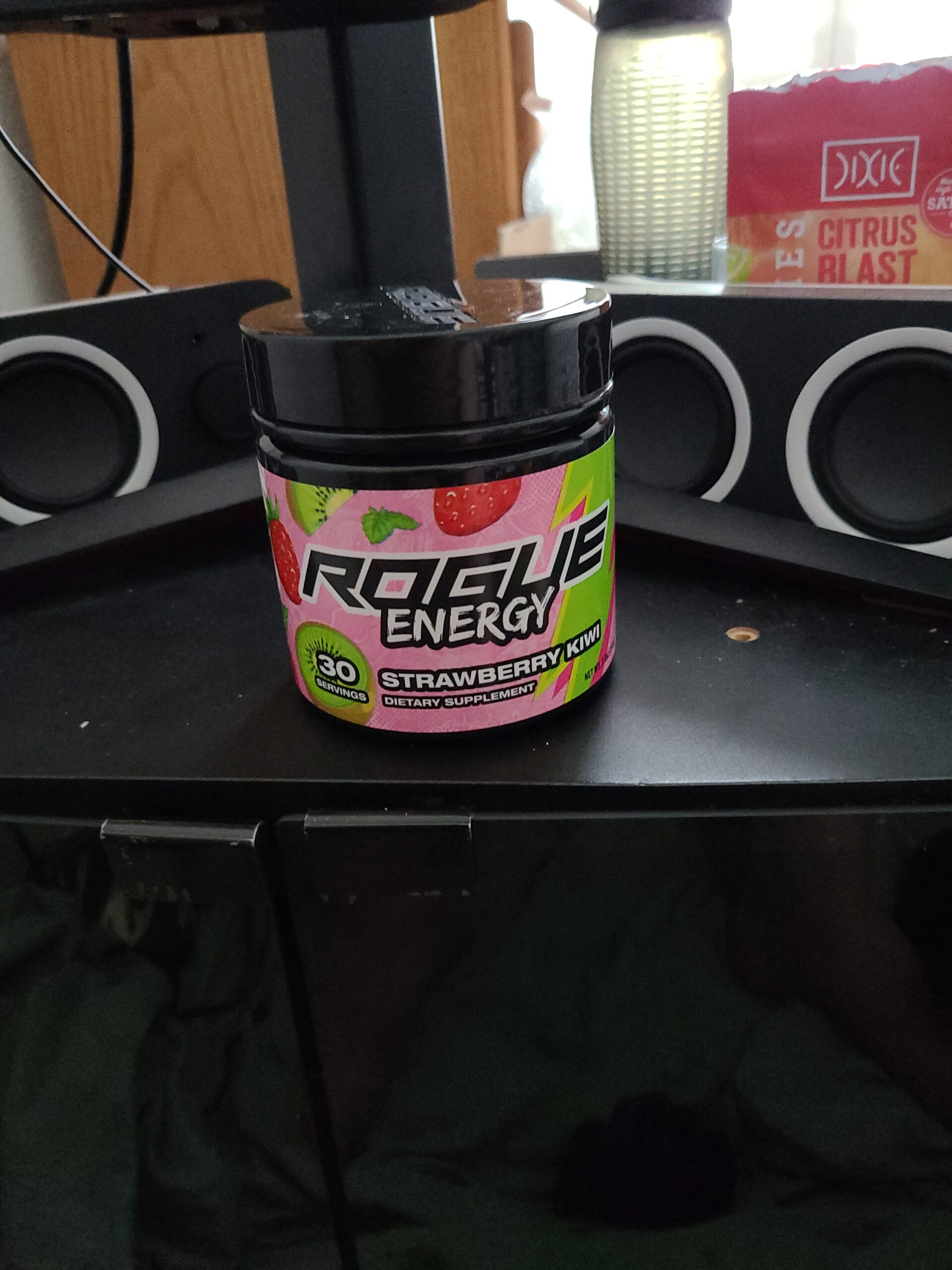 Rogue Energy Blue Raspberry - Gaming Drink Powder (30 Servings) customer photo 2