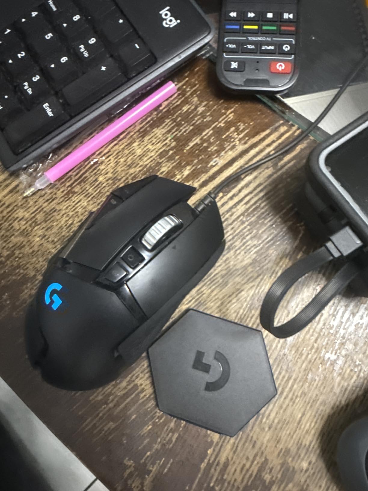 Logitech G502 Hero High Performance Wired Gaming Mouse, Hero 25K Sensor, 25,600 DPI, RGB, Adjustable Weights, 11 Programmable Buttons customer photo 2