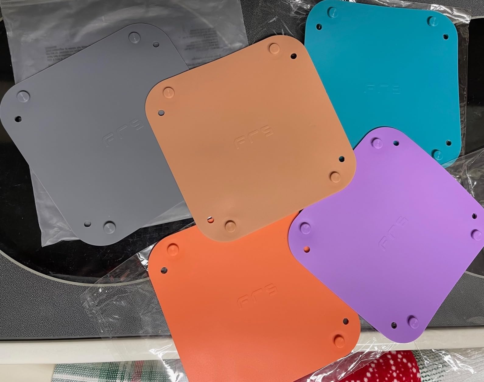 Collapsible Board Game Storage Bowls, Portable Folding Tray Accessory Holds Tabletop Bits, Components, Pieces, Dices for Classic & Modern Gaming, RPG Roleplaying (5-Pack) (Macaron Color) customer photo 2