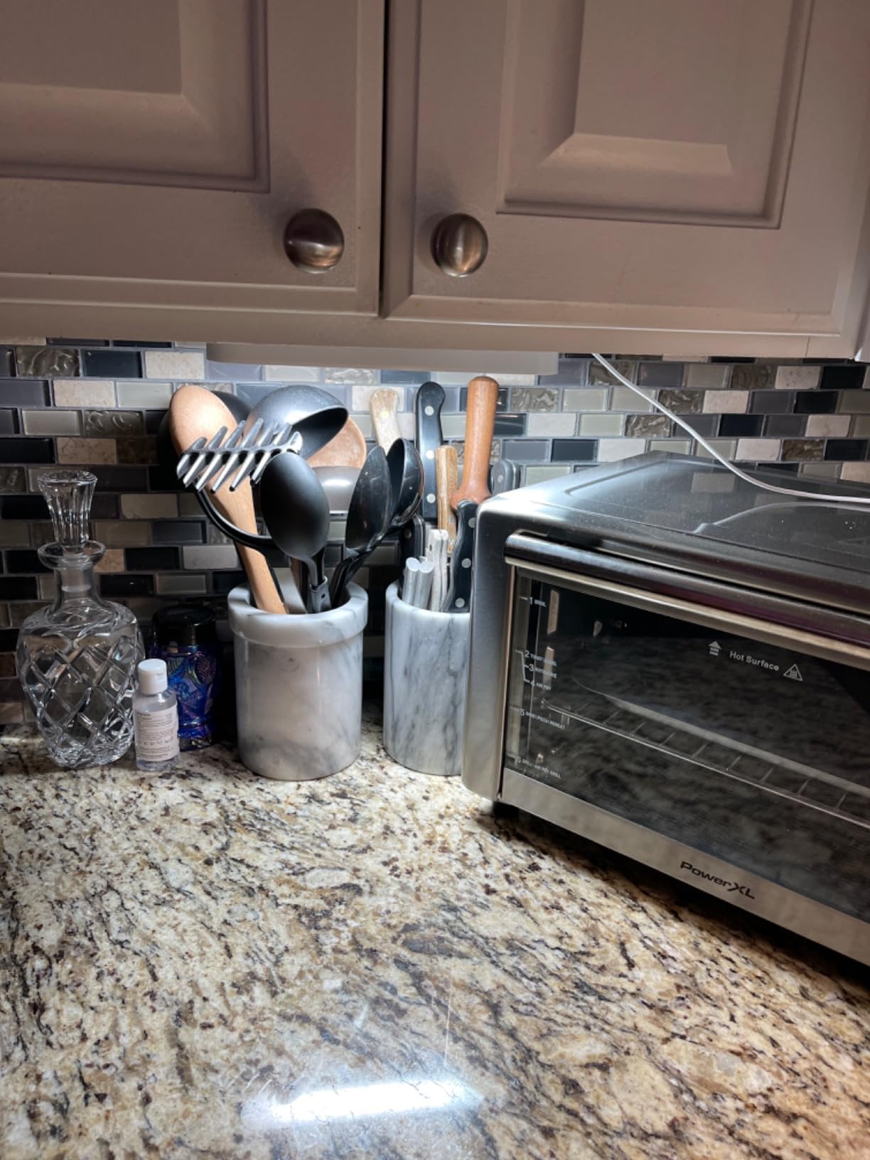 Philips Hue Smart Play Light Bar Base Kit, White - White & Color Ambiance LED Color-Changing Light - 2 Pack - Requires Bridge - Control with App - Works with Alexa, Google Assistant and Apple HomeKit customer photo 1