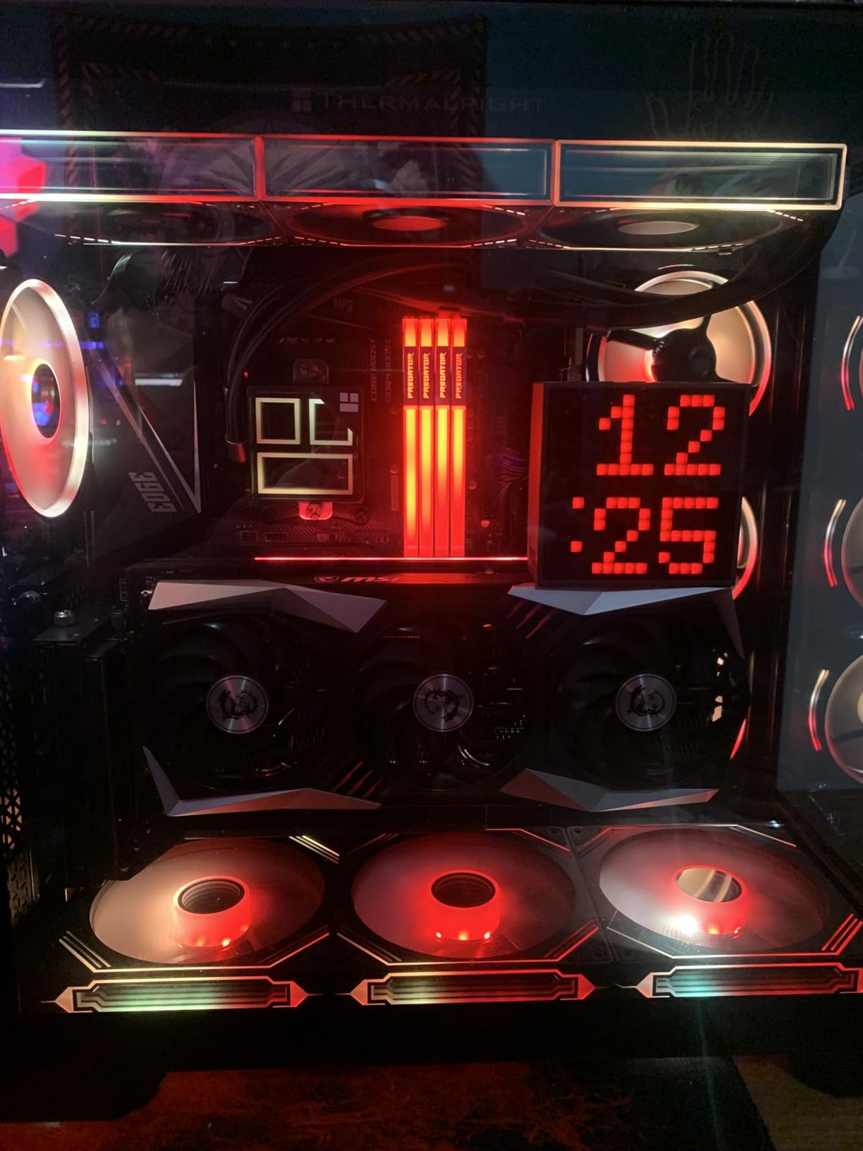 Divoom TimeBox Evo - Pixel Art Bluetooth Speaker with 16x16 LED Display APP Control - Cool Animation Frame & Gaming Room Setup & Bedside Alarm Clock- Black customer photo 2