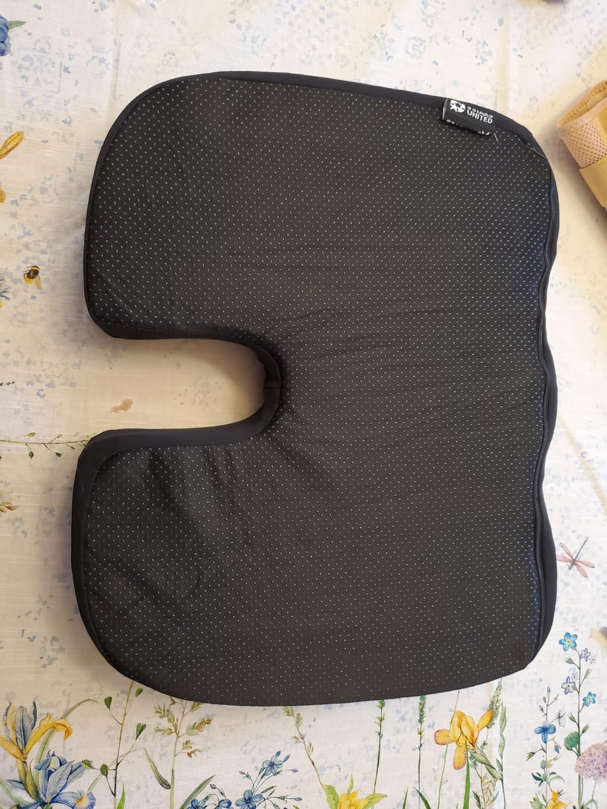 Seat Cushion for Office Chairs - Tailbone, Coccyx Pain Relief - Butt, Pressure & Sciatica Relief - Gaming, Wheelchair, Car & Desk Pillow, Black customer photo 1
