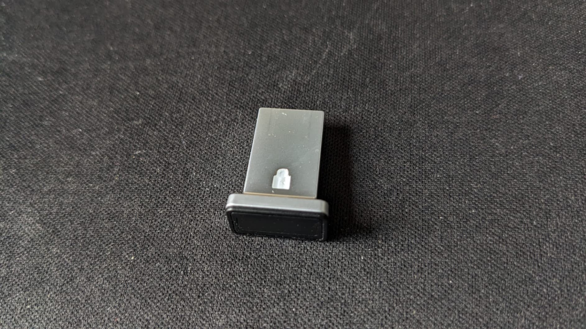 VeriMark Gen2 USB-A Fingerprint Key Reader - Windows Hello & Windows Hello for Business, Tap and Go, Anti-Spoofing customer photo 1