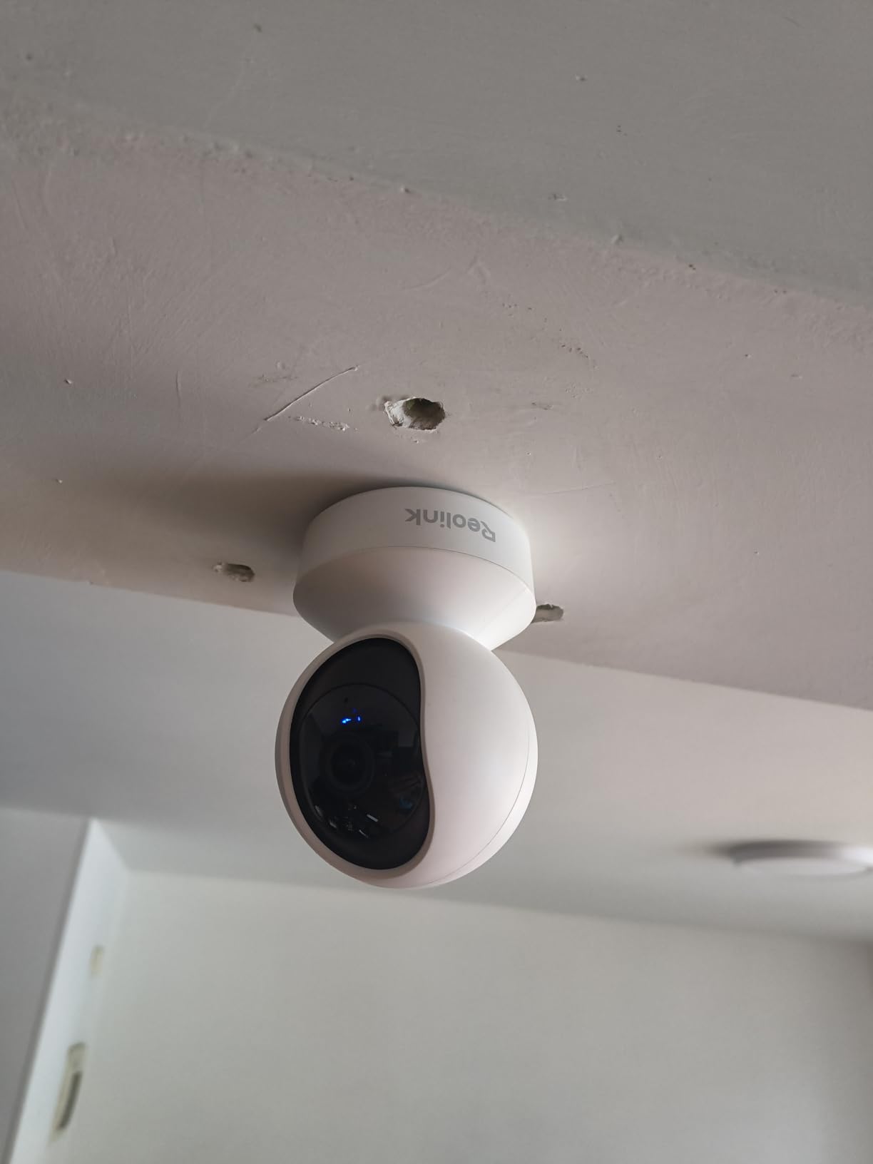 Reolink E1 4MP Indoor Security Camera, Plug-in 2.4G Wireless WiFi 6 for Baby/Pet Monitor with Phone app, 360 Degree Dog Camera with Person/Pet Detection, Night Vision, 2-Way Talk, Local Storage customer photo 2