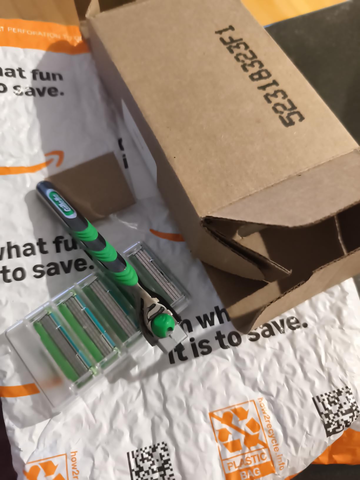 Gillette Mach3 Sensitive Razors for Men, 1 Handle, 5 Blade Refills, Designed for Sensitive Skin customer photo 1