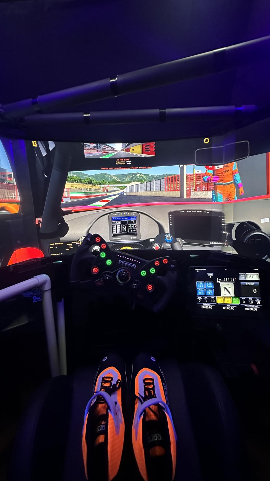 Philips Hue Smart Play Starter Kit - Two Black Hue Play Light Bars+Hue Bridge+Power Supply - For TV, Gaming and Room Decor, Control With App, Works With Voice Assistants customer photo 2