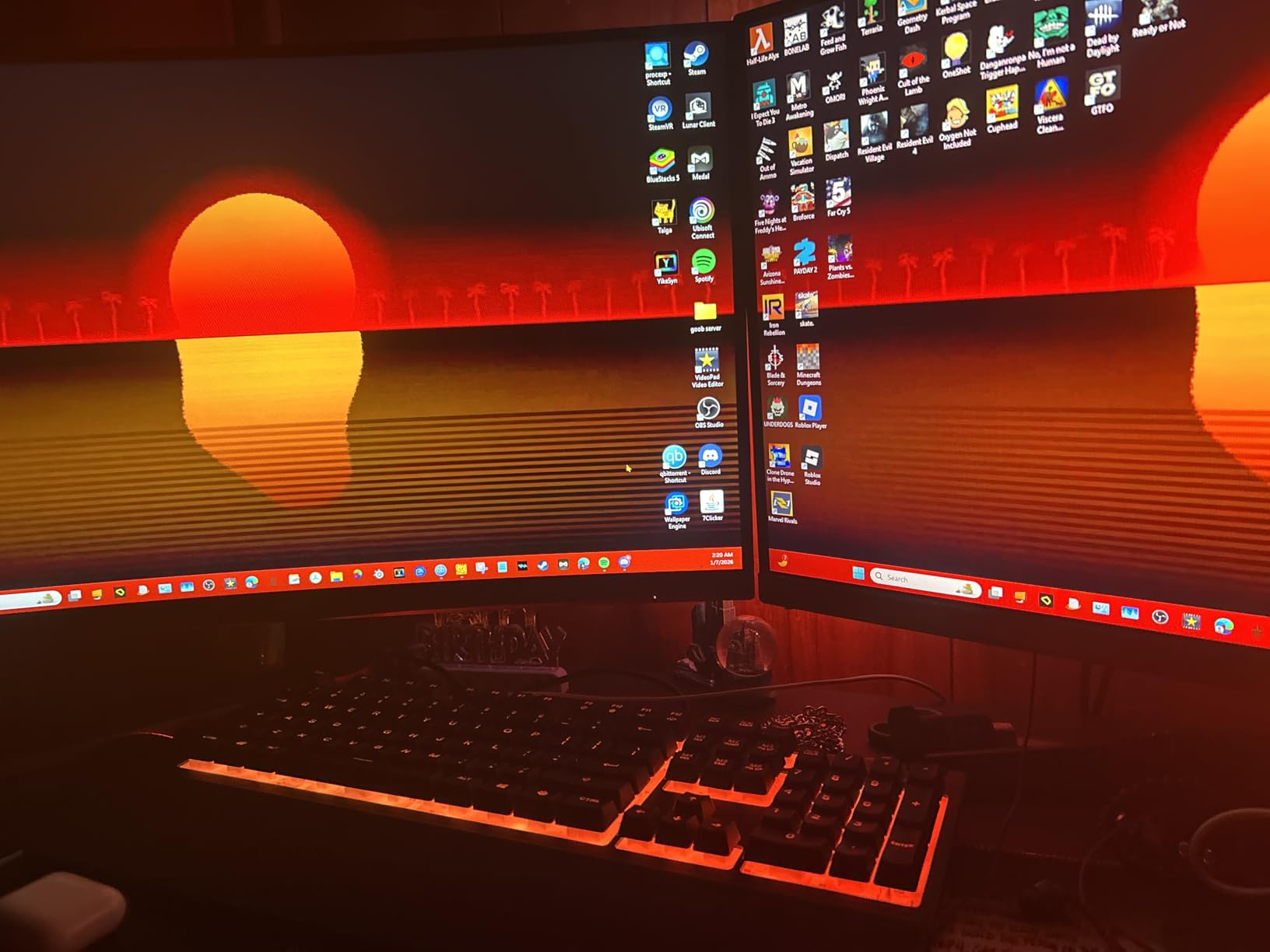 SteelSeries Apex 3 RGB Gaming Keyboard - 10-Zone RGB Illumination - IP32 Water Resistant - Premium Magnetic Wrist Rest (Whisper Quiet Gaming Switch) customer photo 2