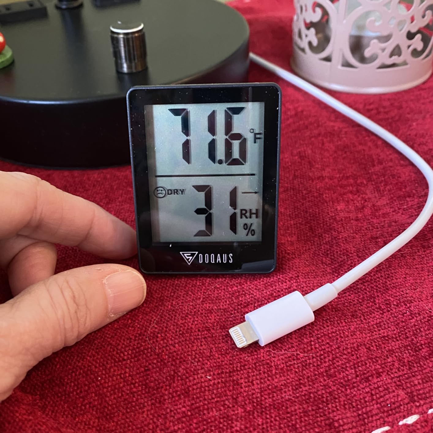 DOQAUS Digital Hygrometer Indoor Thermometer Humidity Meter Room Thermometer with 5s Fast Refresh Accurate Temperature Humidity Monitor for Home, Bedroom, Baby Room, Office, Greenhouse, Cellar (Black) customer photo 1