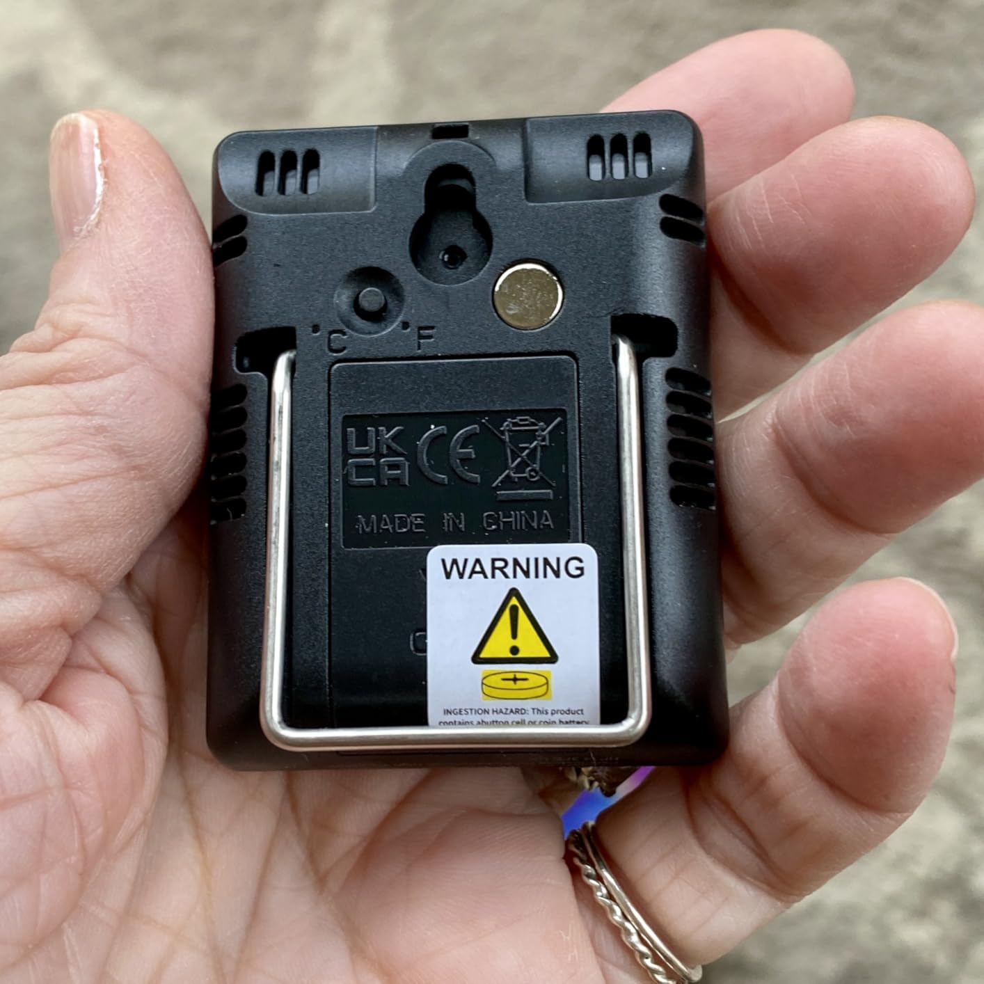 DOQAUS Digital Hygrometer Indoor Thermometer Humidity Meter Room Thermometer with 5s Fast Refresh Accurate Temperature Humidity Monitor for Home, Bedroom, Baby Room, Office, Greenhouse, Cellar (Black) customer photo 2