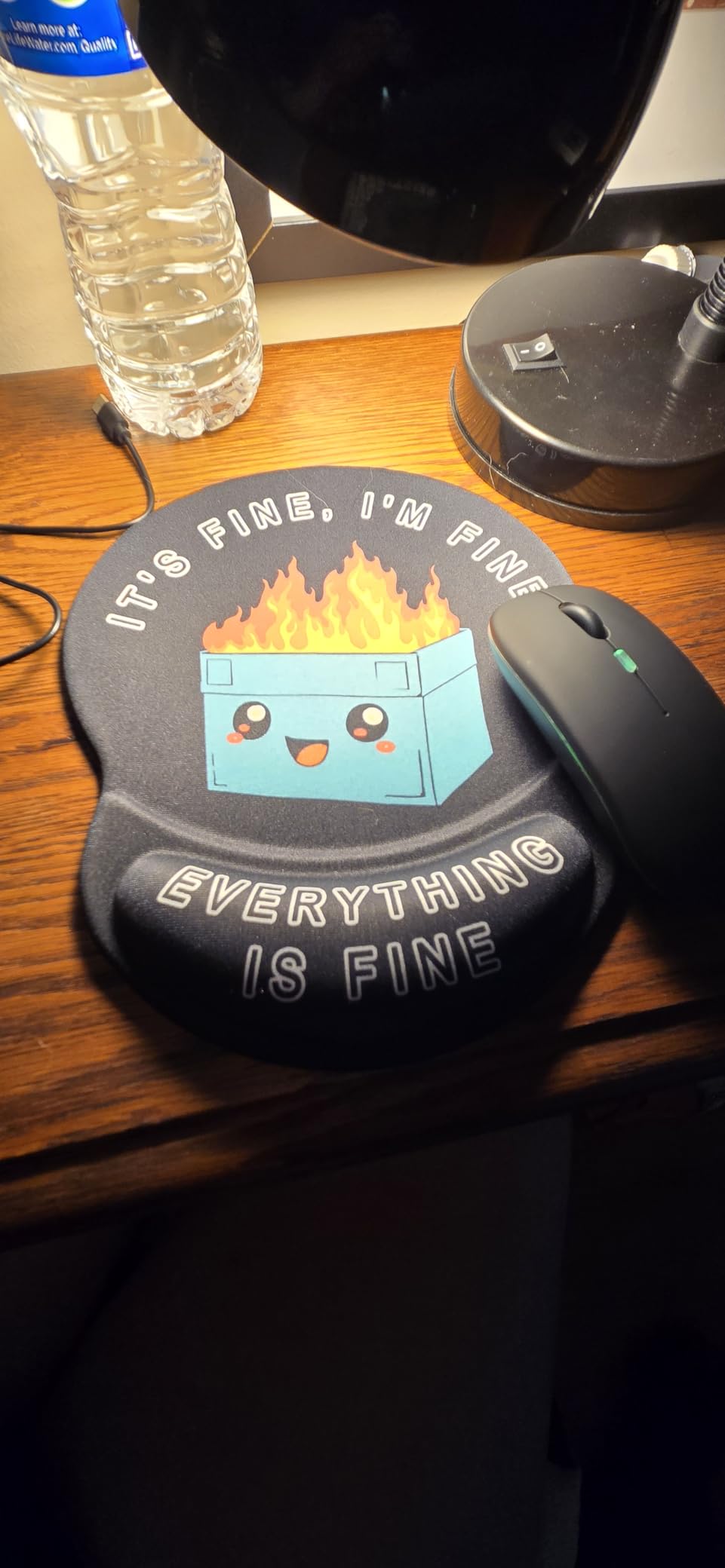 ITNRSIIET Ergonomic Mouse Pad with Gel Wrist Rest Support Gaming Small Wrist Rest Smooth Surface Non-Slip PU Base Comfortable Office Supplies Pain Relief, 8.7 x 7.2 inches, Black customer photo 2