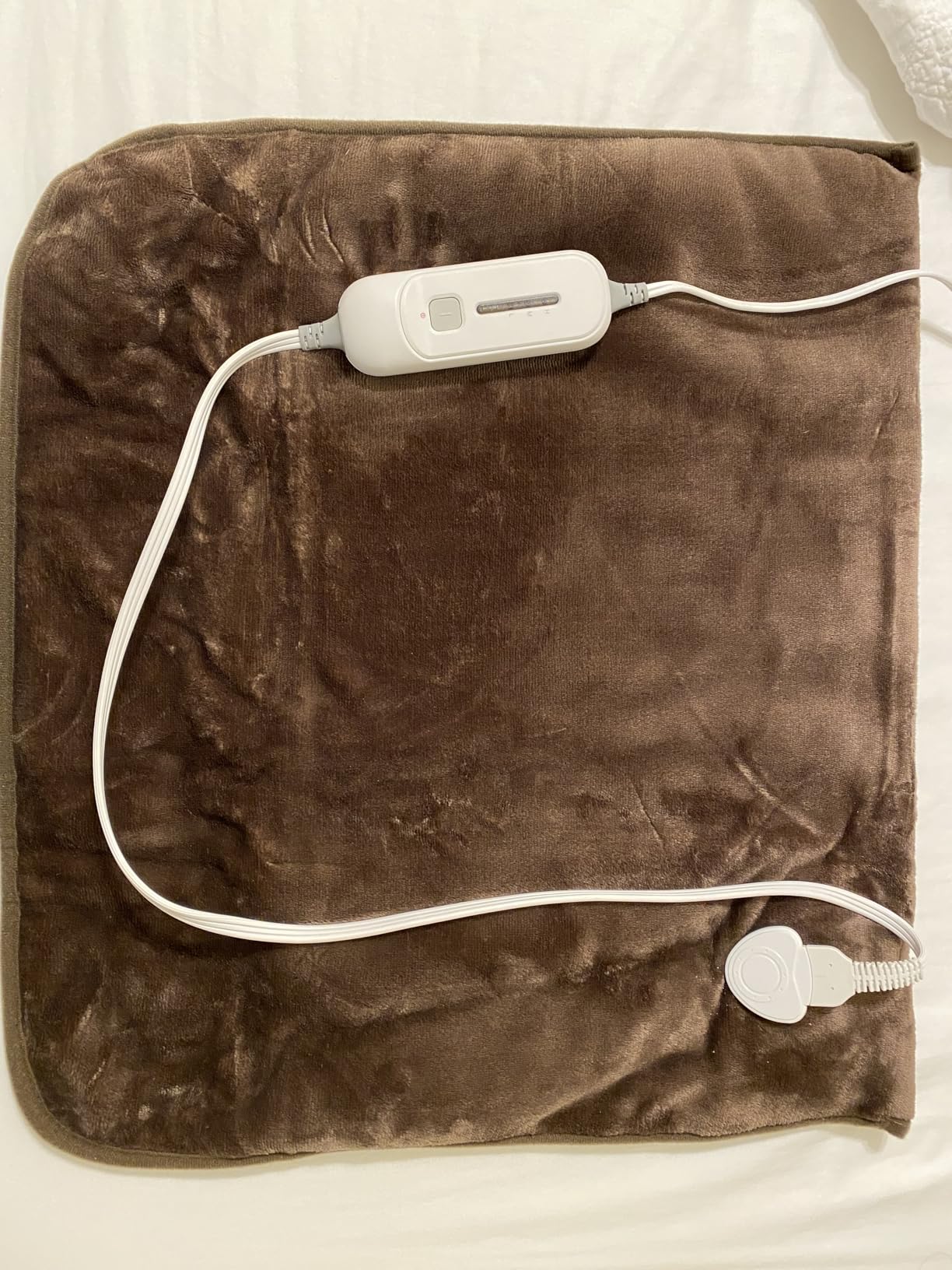 Gintao Electric Heated Foot Warmers for Men and Women,Foot Heating Pad Electric with Fast Heating Technology,Heating Pad Feet Warmer Auto Shut Off with 3 Temperature Setting,22x20 inches,Brown customer photo 1