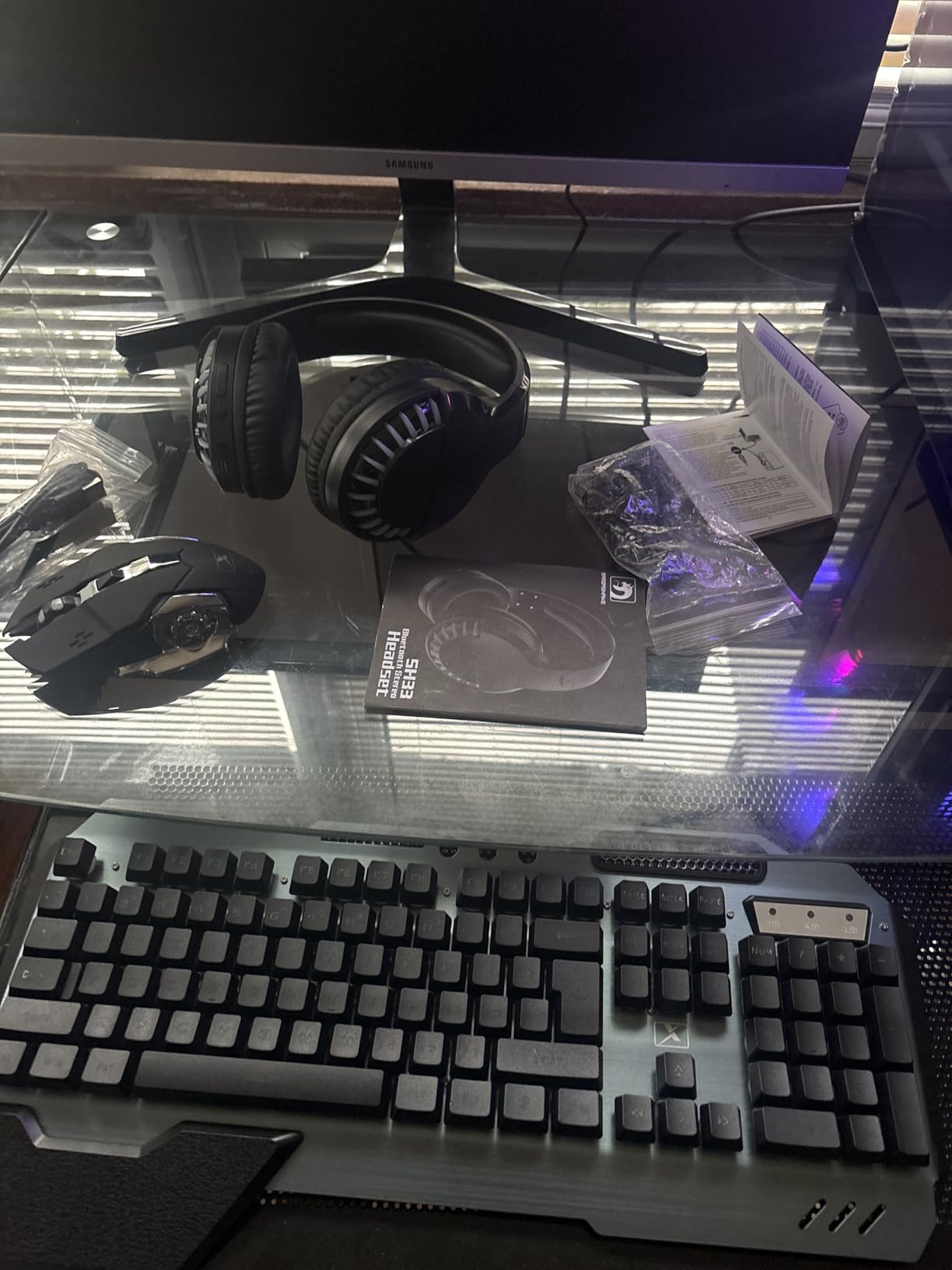 Wireless Gaming Keyboard Mouse Bluetooth Headset Kit with 16 RGB Backlit Rechargeable Battery Metal Mechanical Ergonomic Waterproof Dustproof Removable Palm Rest for Laptop PC Gamer(Rainbow RGB) customer photo 2