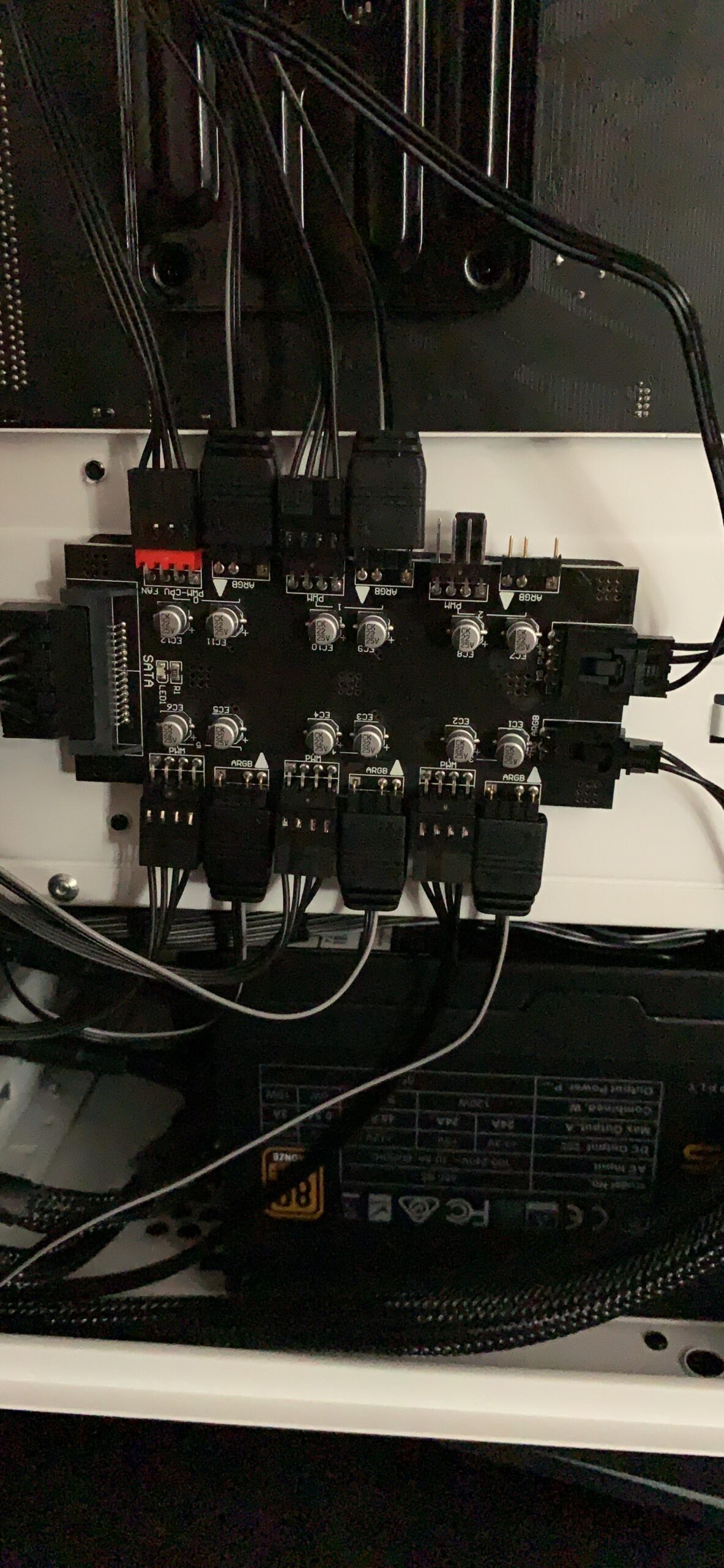 12V 4Pin PWM & 5V 3Pin ARGB with SATA 15Pin Power 2-in-1 Hub 6 Way Sync CPU Cooling Fan Addressable RGB Lighting PCB Splitter for Extended Motherboard Interface -Black customer photo 1