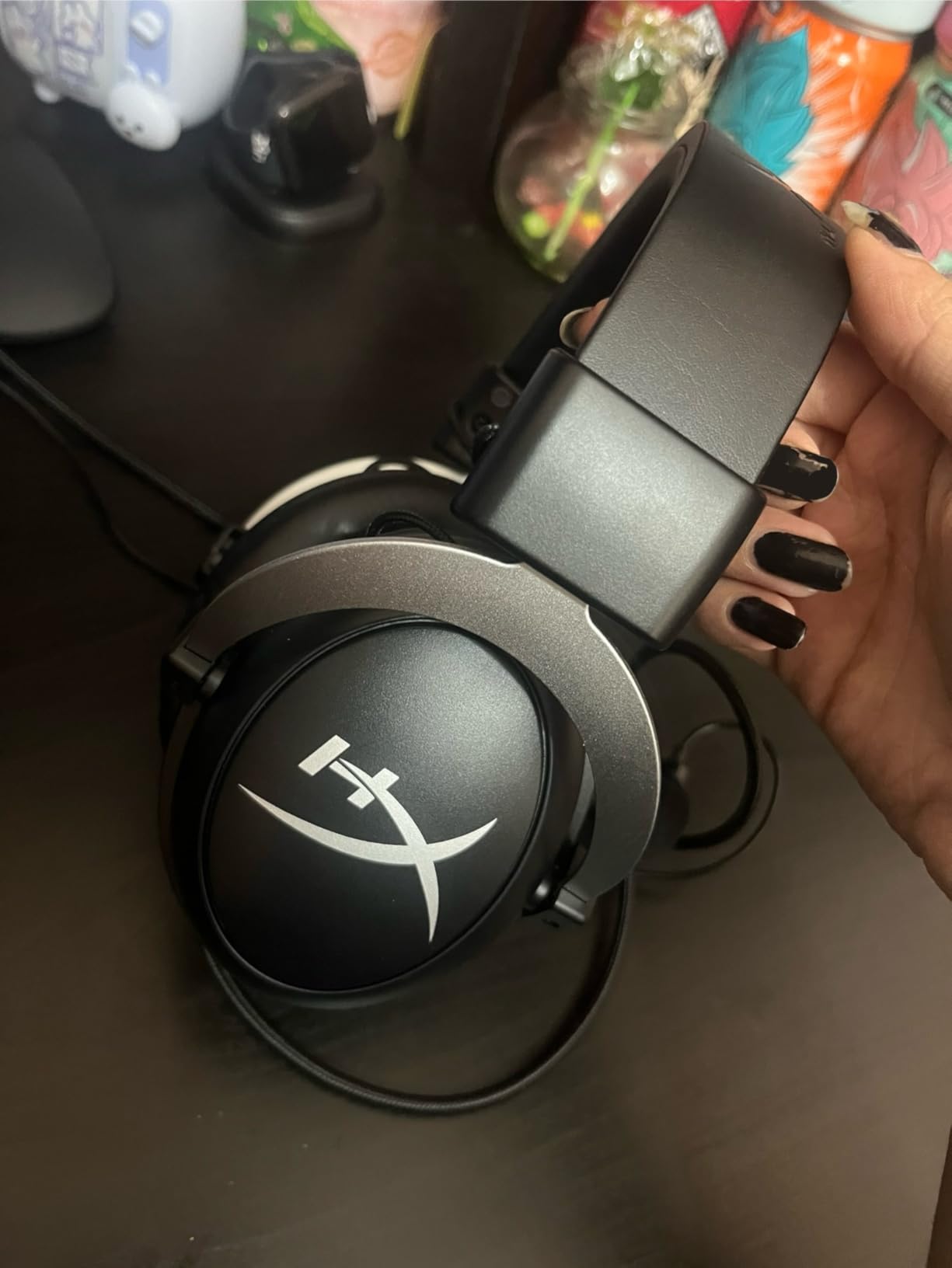 HyperX CloudX, Official Xbox Licensed Gaming Headset, Compatible with Xbox One and Series X|S, Memory Foam Ear Cushions, Detachable Noise-Cancelling Mic, in-line Audio Controls,Black/ Silver customer photo 2