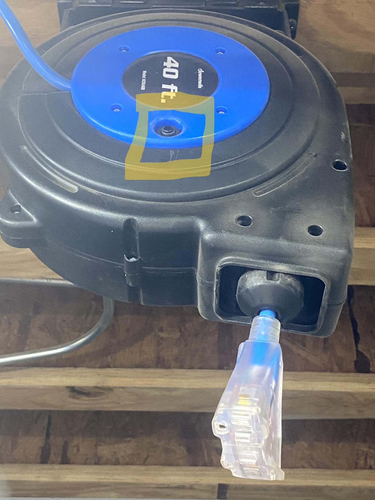 DEWENWILS Heavy Duty Cord Reel, 40FT Retractable Extension Power Cord, 12AWG/3C SJTOW, 3-Lighted Triple Outlets, 15A Circuit Breaker, Wall/Ceiling Mounted, Adjustable Stopper UL Listed, Blue customer photo 1