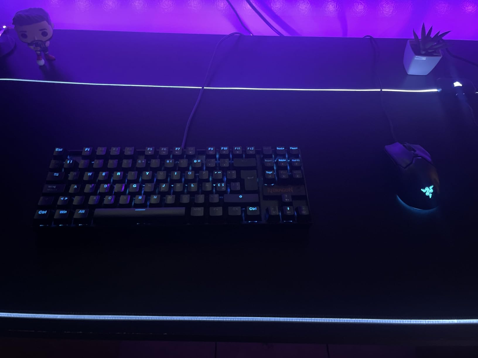 Corsair MM700 RGB Extended Cloth Gaming Mouse Pad - 36.6