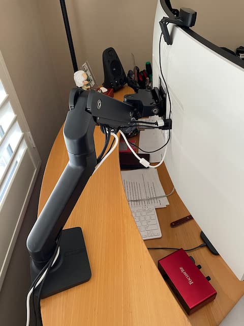 Ergotron HX Premium Heavy Duty Monitor Arm, Single Monitor VESA Desk Mount - for Flat or Slight Curved Ultrawide Monitors Up to 49 inches, 20 to 42 lbs - Standard Pivot, Matte Black customer photo 2