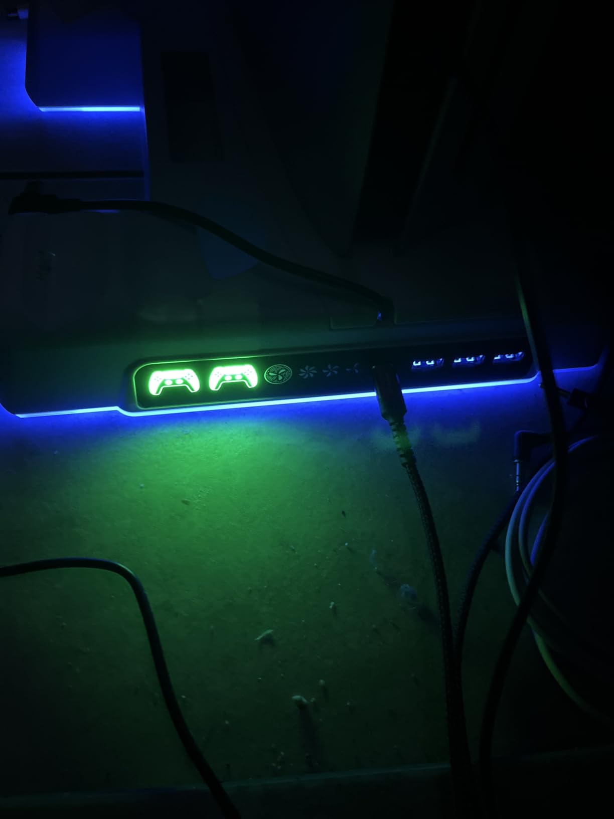 PS5/Slim/Pro Stand and Cooling Station with LED Controller Charging Station for PlayStation 5 Console, Controller Charger, Cooling Stand, PS5/Slim/Pro Accessories Kit with 3 Level Cooler Fan customer photo 2