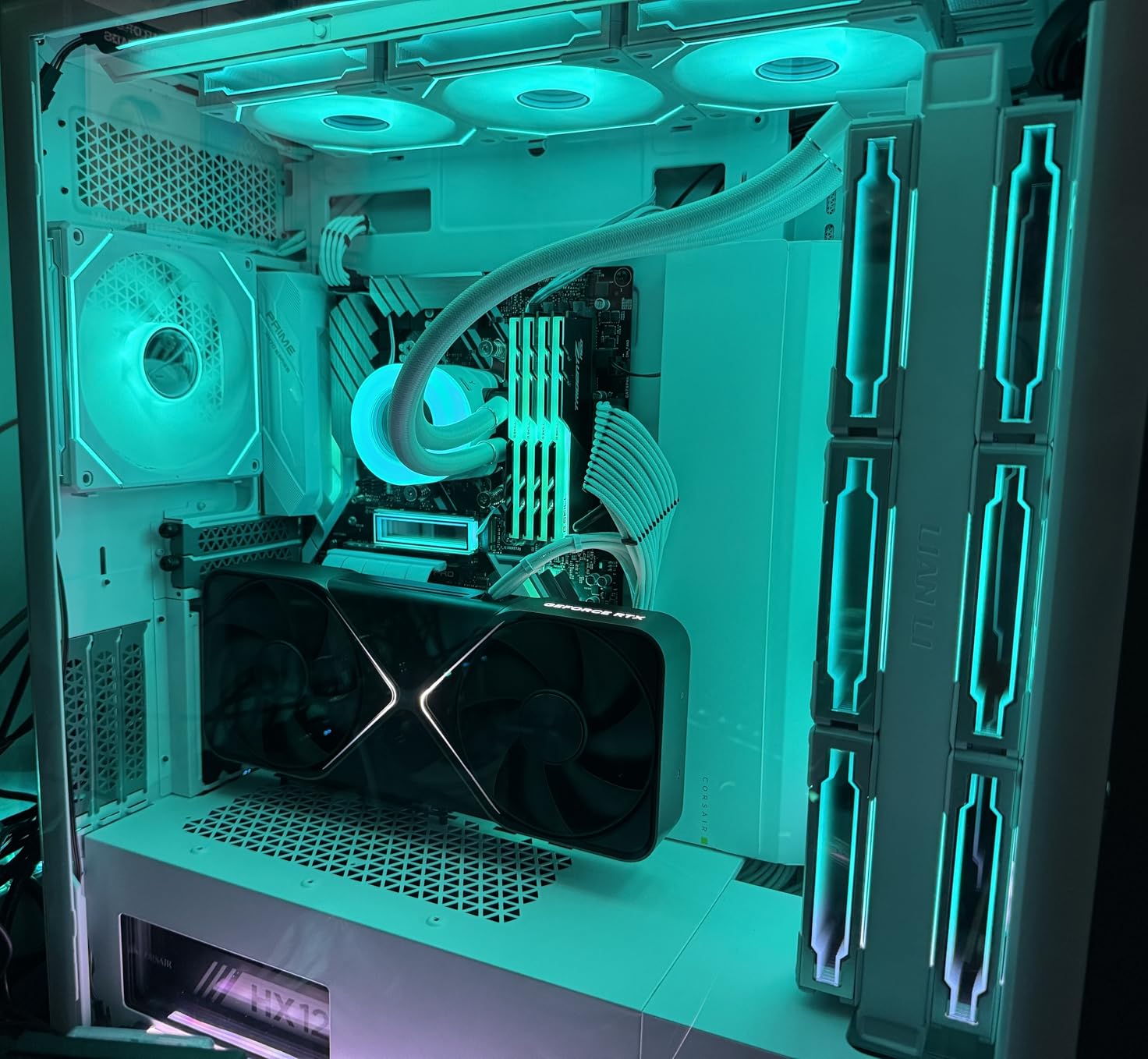 Ultra PCIe 4.0 X16 Riser Cable [RTX4090 RX6950XT x570 B550 Z690 Tested] Shielded High-Speed Vertical Mount Gaming PCI Express Gen4 Universal 90 Degree Socket {10cm / 3.9