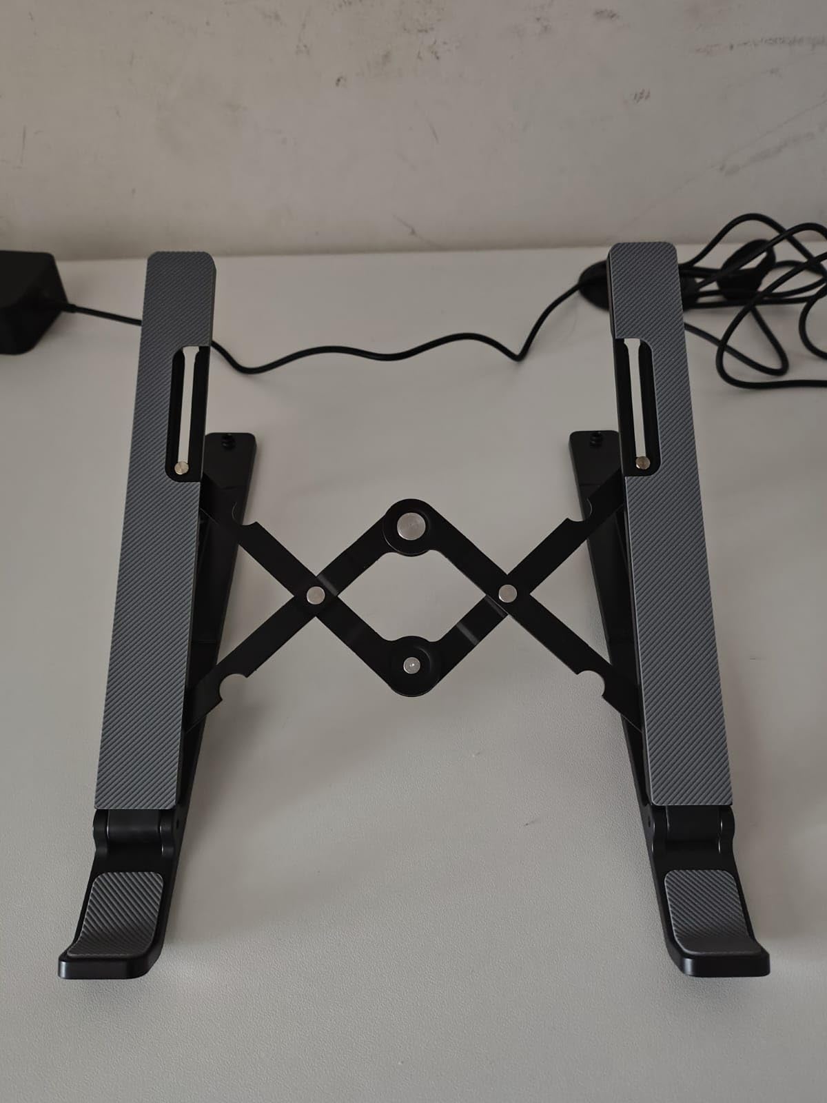 Adjustable Laptop Stand, Portable Laptop Riser for Desk, ABS+Silicone Foldable Ventilated Cooling Notebook Holder Stand for 10-15.6 Laptops, Tablets customer photo 1