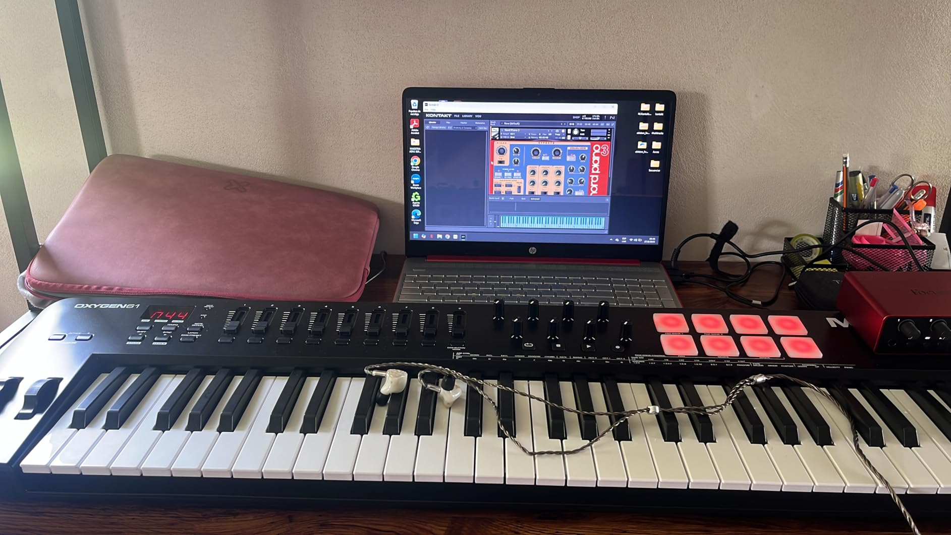 M-AUDIO Oxygen 49 (MKV) USB MIDI Keyboard Controller customer photo 1