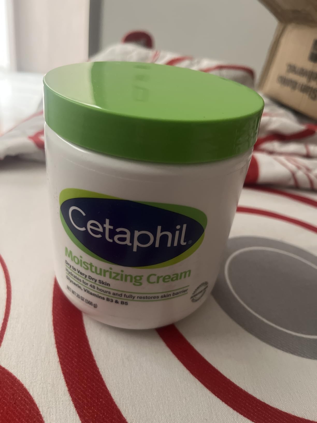 Cetaphil Face & Body Moisturizer, Hydrating Moisturizing Cream for Dry to Very Dry, Sensitive Skin, NEW 20 oz, Fragrance Free, Non-Comedogenic, Non-Greasy (Packaging May Vary) customer photo 2