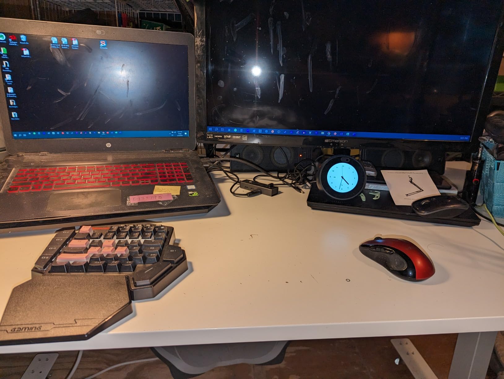 Redragon K585 PRO Wireless One-Handed Mechanical Keyboard, 42 Keys 3-Mode RGB 40% Gaming Keypad w/ 7 Onboard Macro Keys, Detachable Wrist Support, Rechargeable Battery (Red Switch) customer photo 1