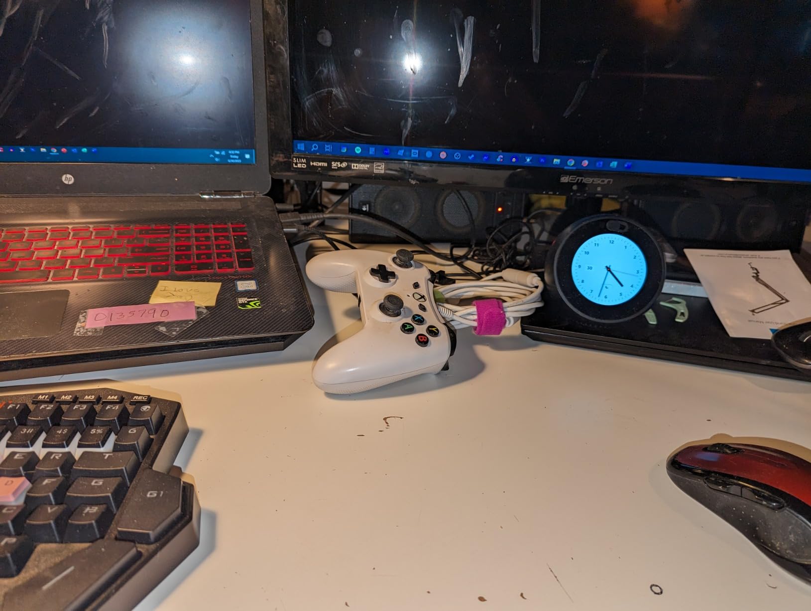 Redragon K585 PRO Wireless One-Handed Mechanical Keyboard, 42 Keys 3-Mode RGB 40% Gaming Keypad w/ 7 Onboard Macro Keys, Detachable Wrist Support, Rechargeable Battery (Red Switch) customer photo 2