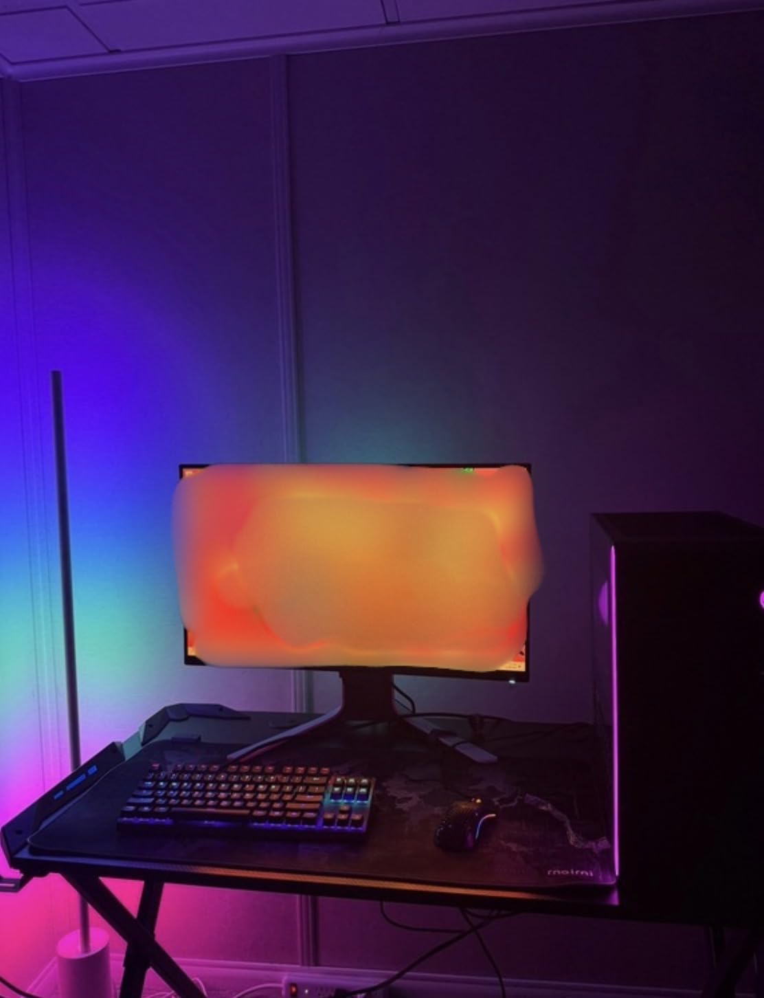 Philips Hue Signe Smart Color Changing Floor Lamp, Black, White and Color Ambiance, Pack of 1, Control with Hue App, LED Floor Lamp Compatible with Alexa, Google Assistant, and Apple Homekit customer photo 1