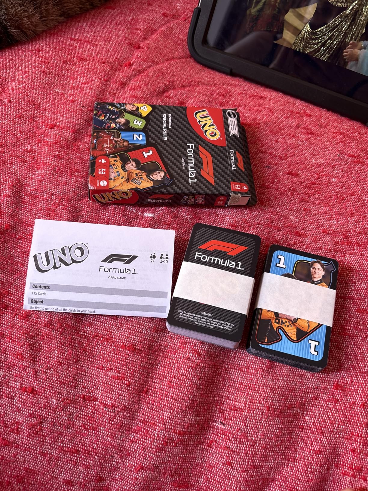 Mattel Games UNO Card Game, Gifts for Kids and Family Night, Themed to Minecraft Video Game, Travel Games, Storage Tin Box (Amazon Exclusive) customer photo 2