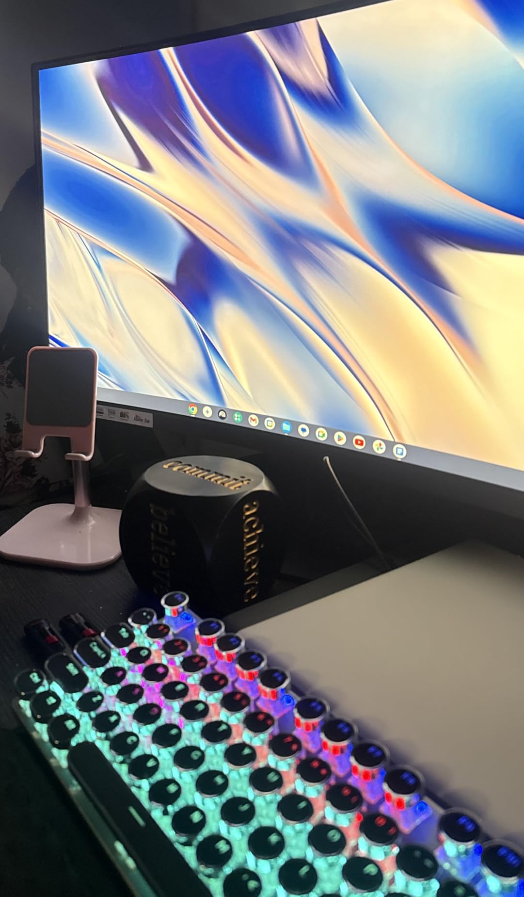 AULA F2088 Typewriter Style Mechanical Gaming Keyboard Wired,Blue Switches,Rainbow LED Backlit,Removable Wrist Rest,Media Control Knob,Retro Punk Round Keycaps,USB Wired Computer Keyboard customer photo 1