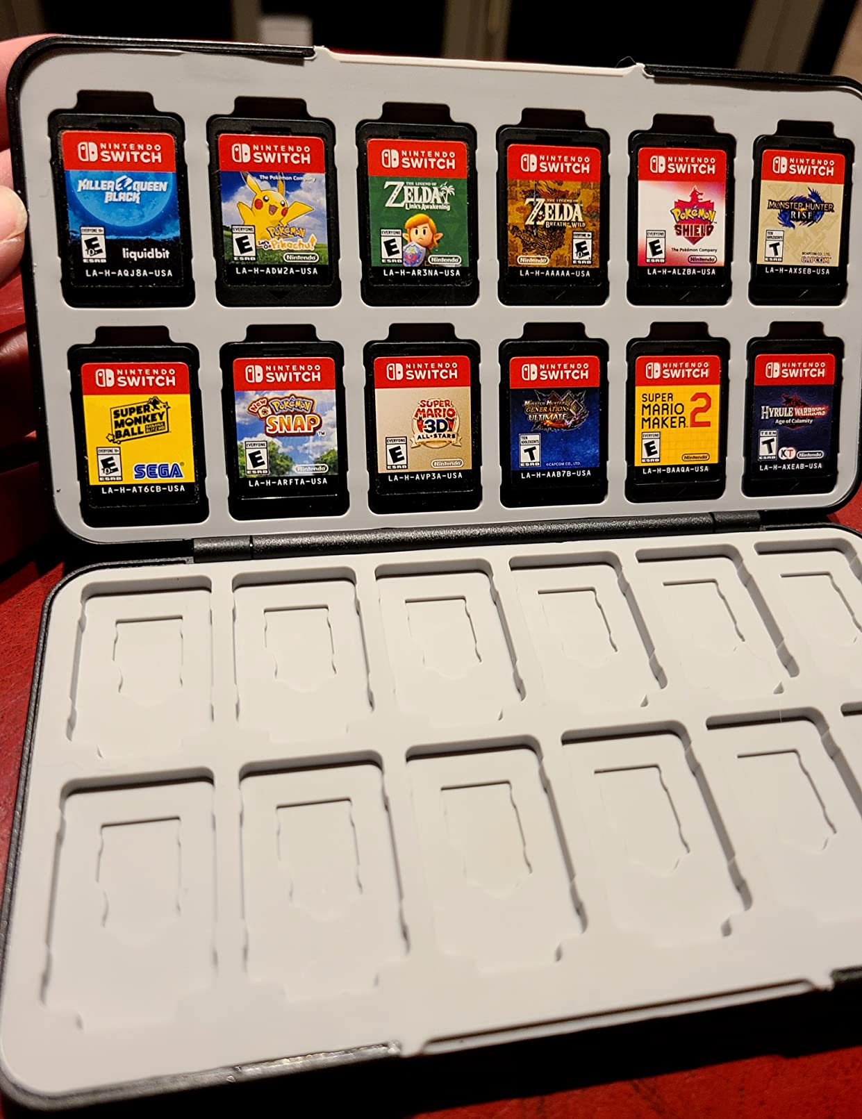 JINGDU 24-Slot Switch Game Card Case Compatible with Nintendo Switch Games & micro SD Cards, Portable Games Holder Organizer Suitable for Switch, NS2/NS/Lite/OLED Game Cards, Black customer photo 2