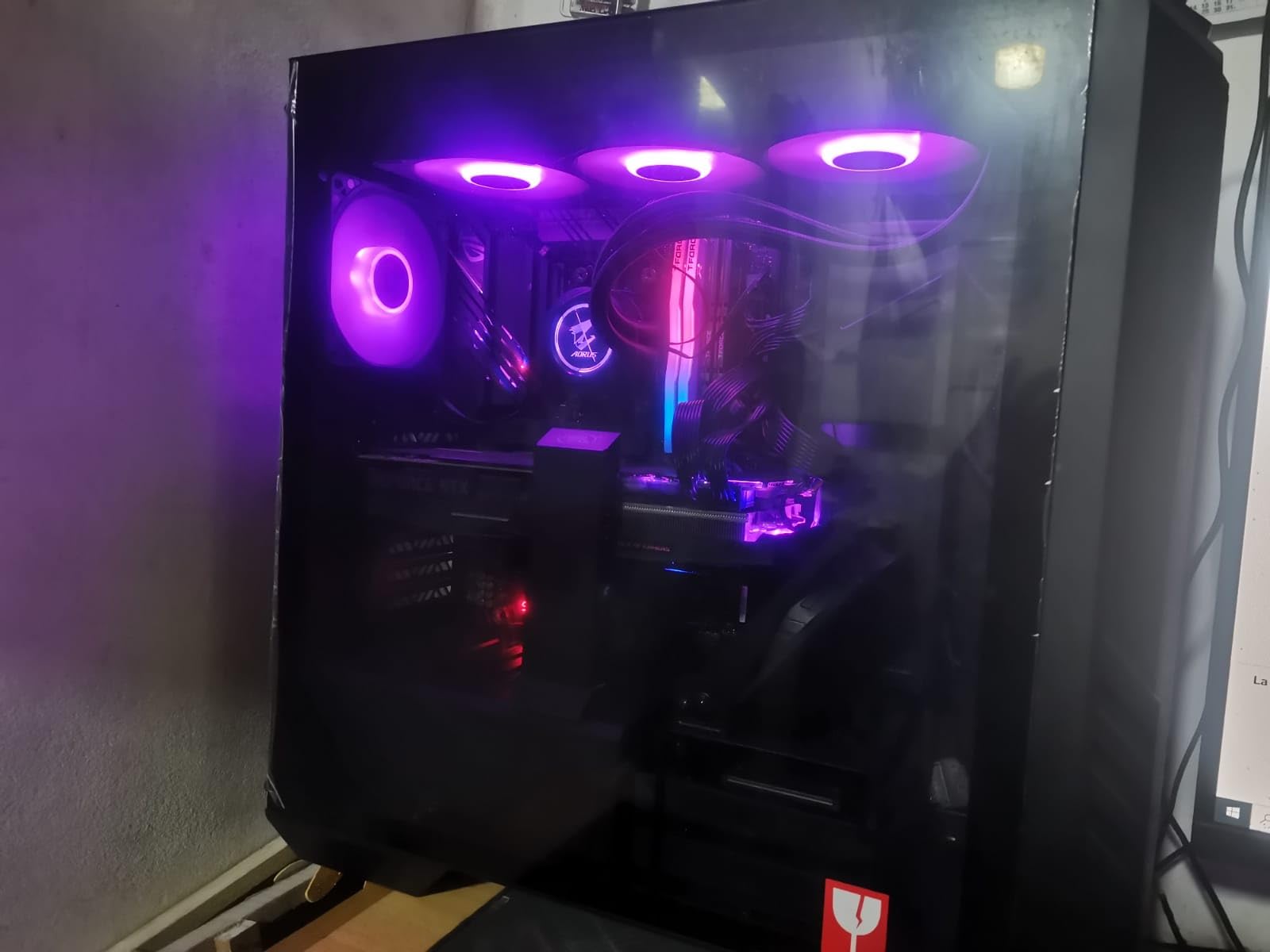 Cooler Master HAF 500 White High Airflow ATX Mid-Tower, Mesh Front Panel, Dual 200mm Customizable ARG Lighting Fans, Rotatable GPU Fan, USB 3.2 Gen 2 Type C and Tempered Glass (H500-WGNN-S00) customer photo 2