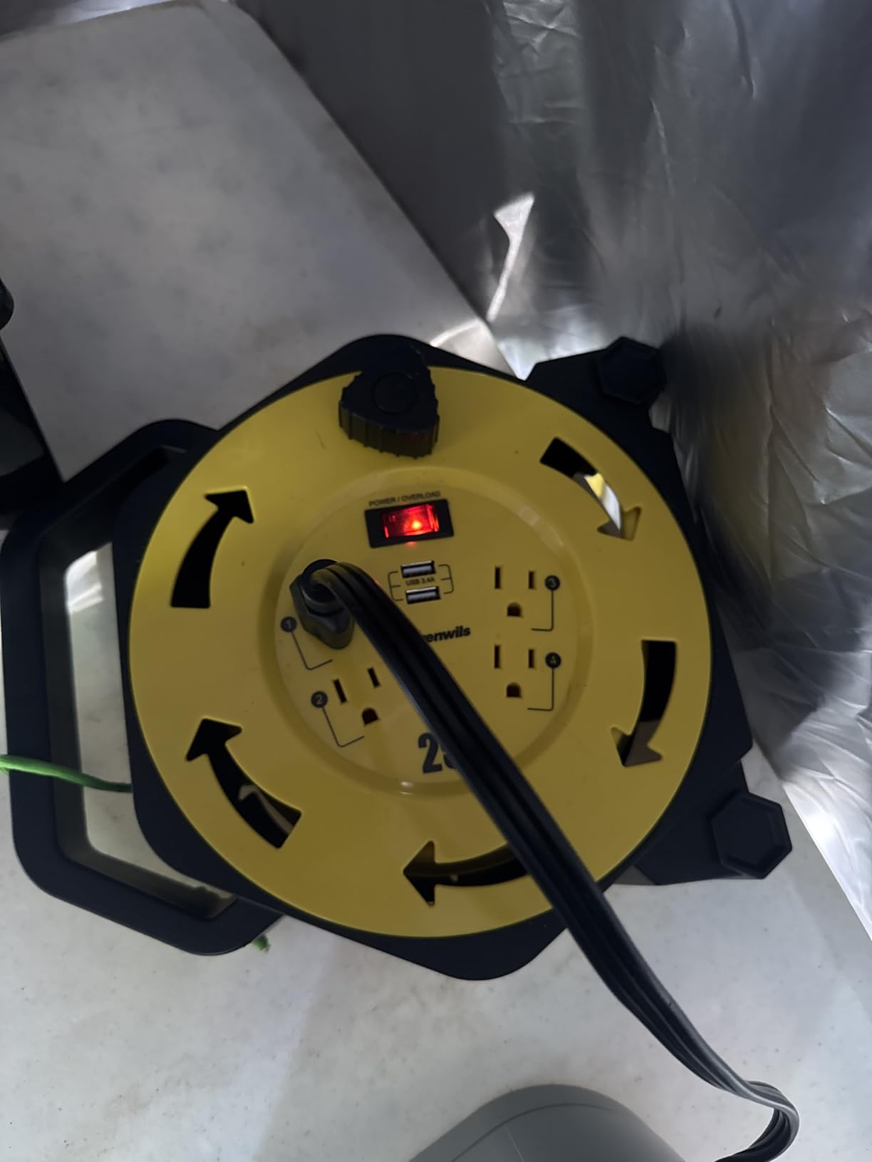 DEWENWILS Cord Reel with 4 Power Outlets, 2-USB Ports(3.4A Fast Charge), 25FT Retractable Extension Cord Reel, Heavy Duty SJTW 16/3 Cable, 13A Circuit Breaker, Hand Wind, UL Listed customer photo 2