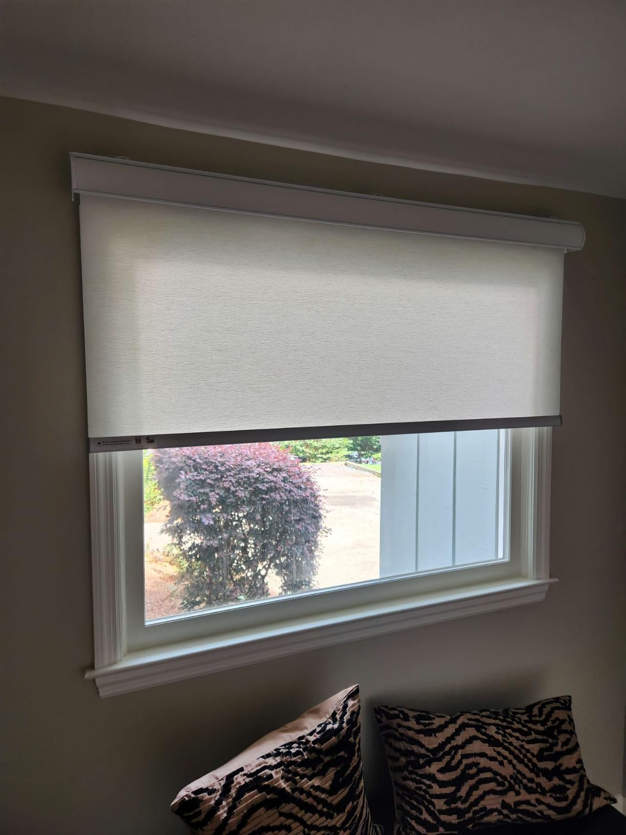 SmartWings Motorized Smart Blinds for Windows in Light Filtering, Electric Remote Roller Shades Compatible with Alexa/Google Home/Homekit, Custom Up to 110W x 148H, Linen Translucent White customer photo 2