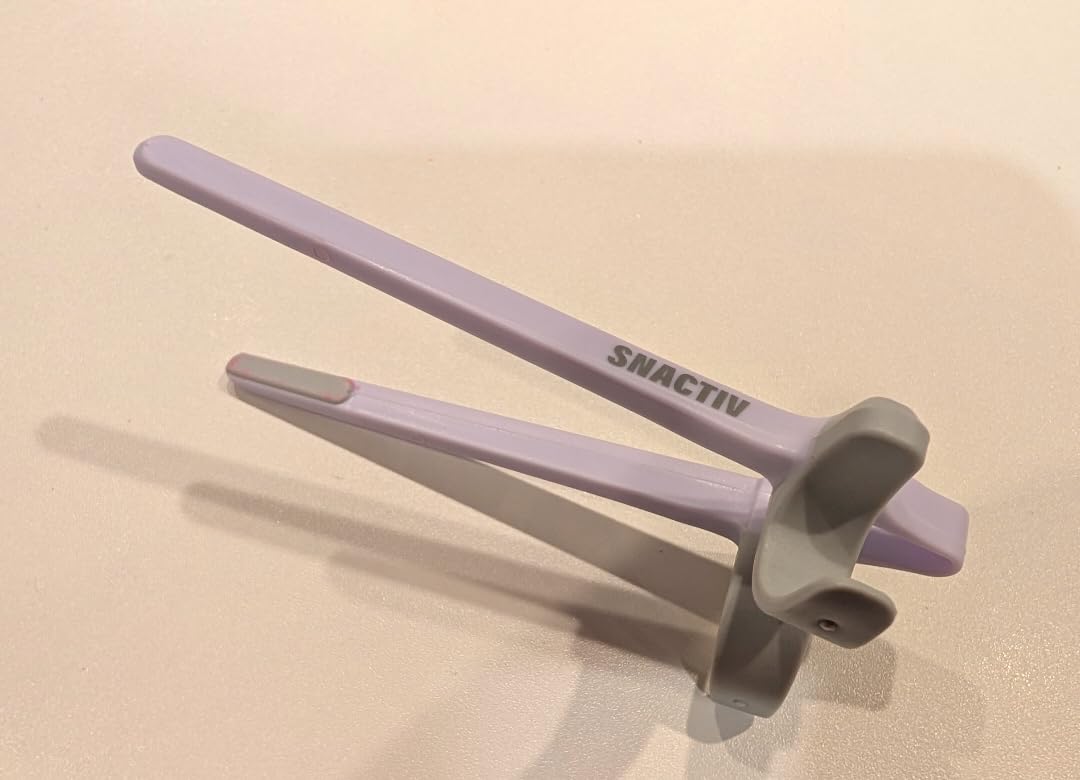SNACTIV PRO Finger Chopsticks for Gamers - As Seen on Shark Tank! The Official Snacking Tool of the Future - Enjoy Snacks and Chips with Ease - Innovative Gaming Snacking Solution customer photo 1