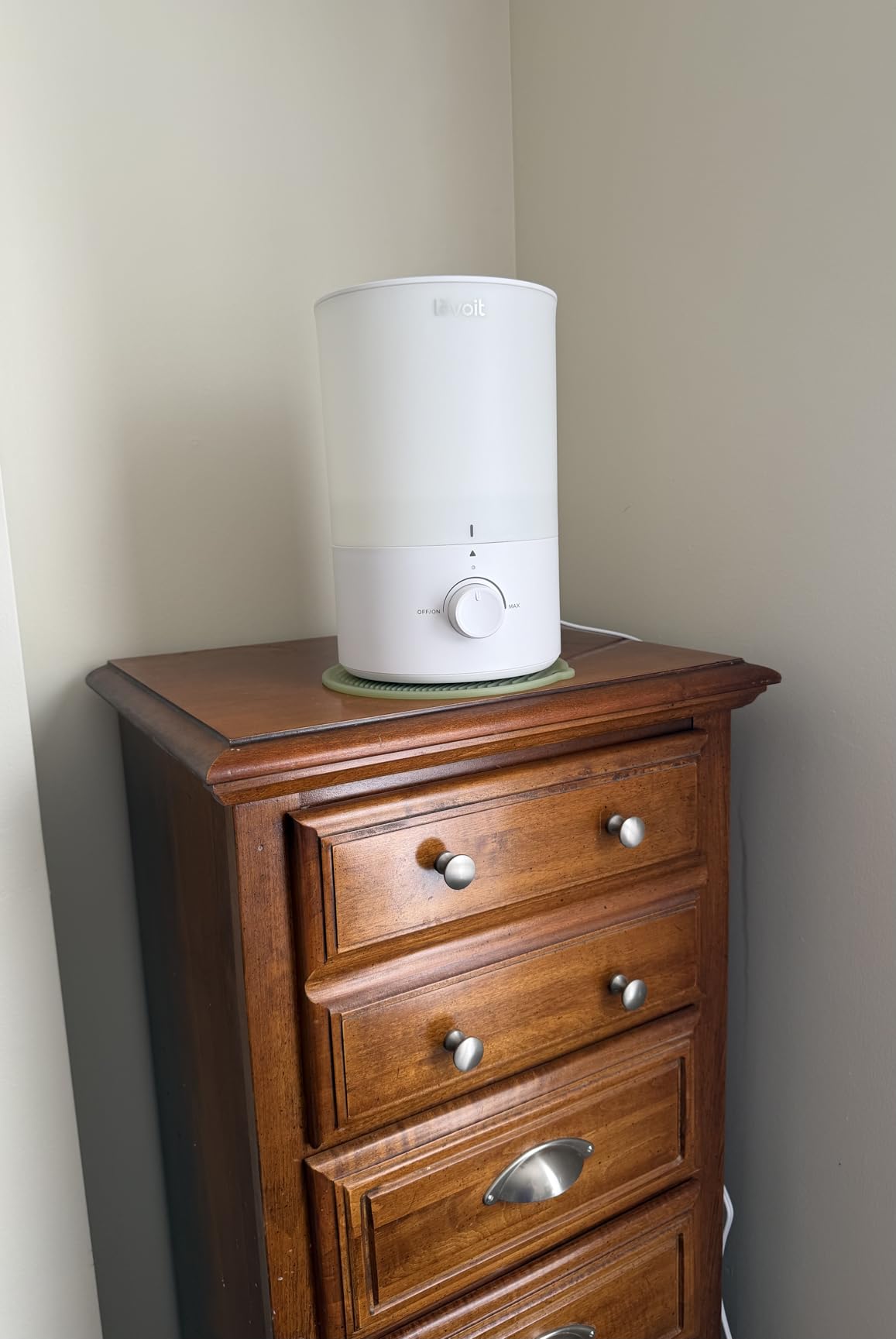 LEVOIT Humidifiers for Bedroom - Quiet (3L Water Tank) - Cool Mist/Top Fill/Essential Oil Diffuser/25Watt - Home/Large Room - 360° Nozzle - Rapid Ultrasonic Humidification for Baby Nursery/Plant customer photo 1