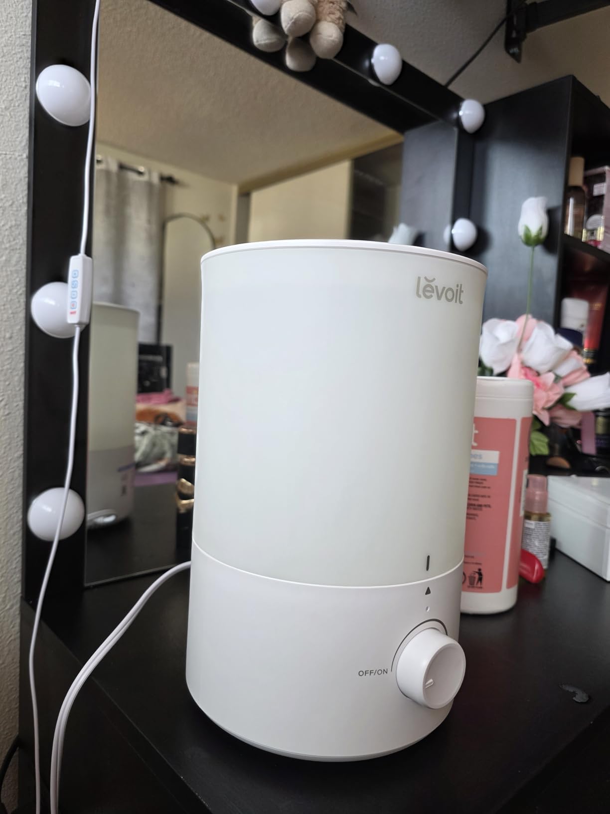 LEVOIT Humidifiers for Bedroom - Quiet (3L Water Tank) - Cool Mist/Top Fill/Essential Oil Diffuser/25Watt - Home/Large Room - 360° Nozzle - Rapid Ultrasonic Humidification for Baby Nursery/Plant customer photo 2