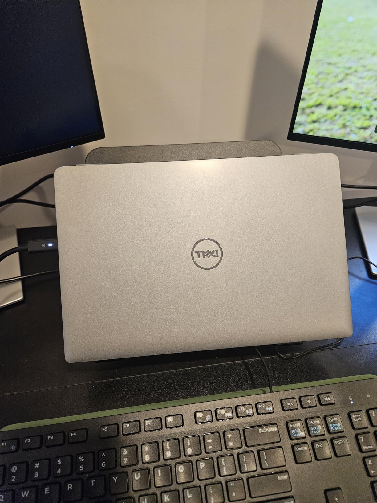 Foldable Laptop Stand, Height Adjustable Ergonomic Computer Stand for Desk, Aluminum Portable Laptop Lecterns Riser Notebook Mount Compatible with MacBook Pro Air, HP, Dell 10-16