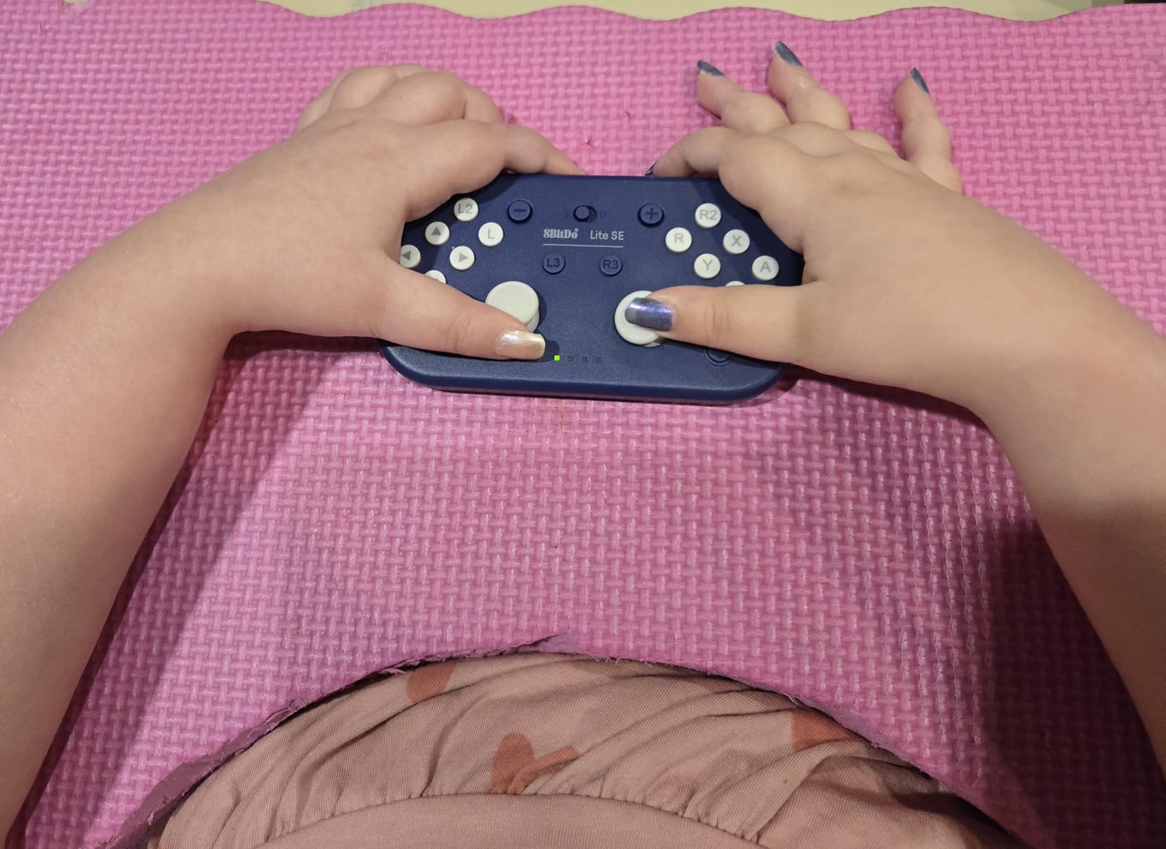 8BitDo Lite SE Bluetooth Gamepad for Switch, Android, iPhone, iPad, macOS and Apple TV, for Gamers with Limited Mobility customer photo 1