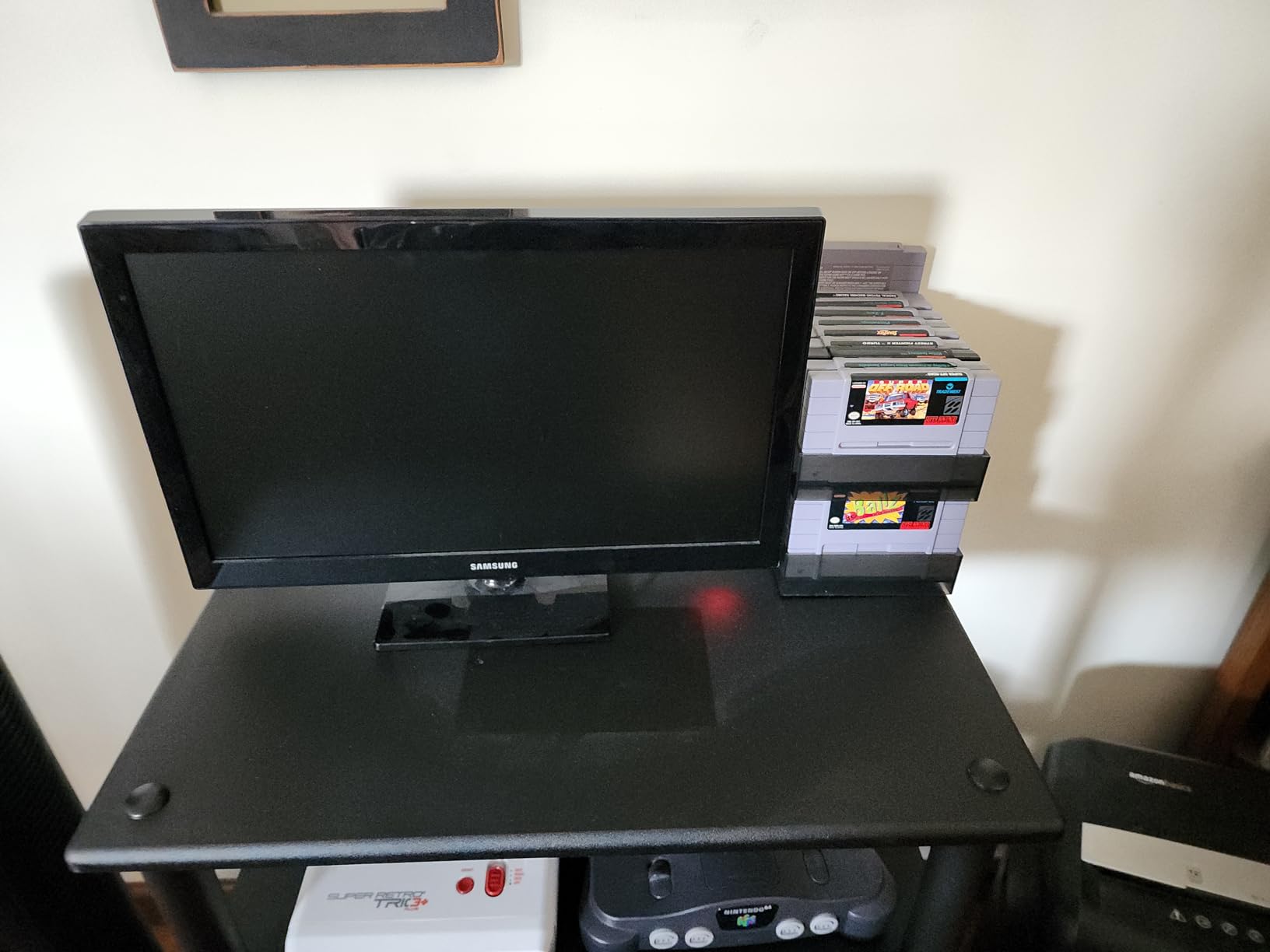 Hyperkin 10-Cartridge Storage Stand Compatiable with NES/Nintendo Entertainment System, Game Organizer, Cartridge Holder (2 Pack) customer photo 2