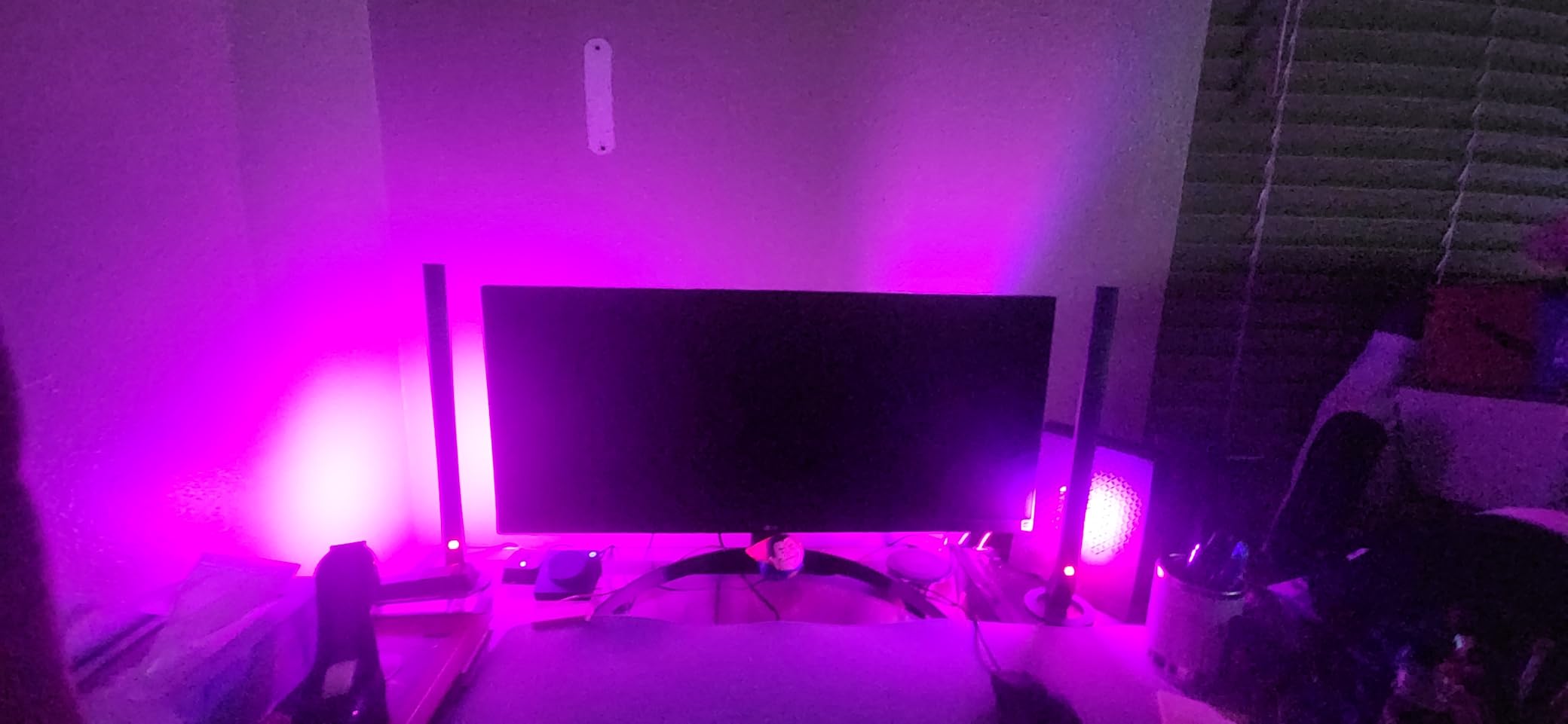 Govee RGBIC Gaming Light Bars H6047 with Smart Controller, Wi-Fi Smart LED Gaming Lights with Music Modes and 60+ Scene Modes Built, Works with Alexa & Google Assistant, Game Room Lights Decor customer photo 2