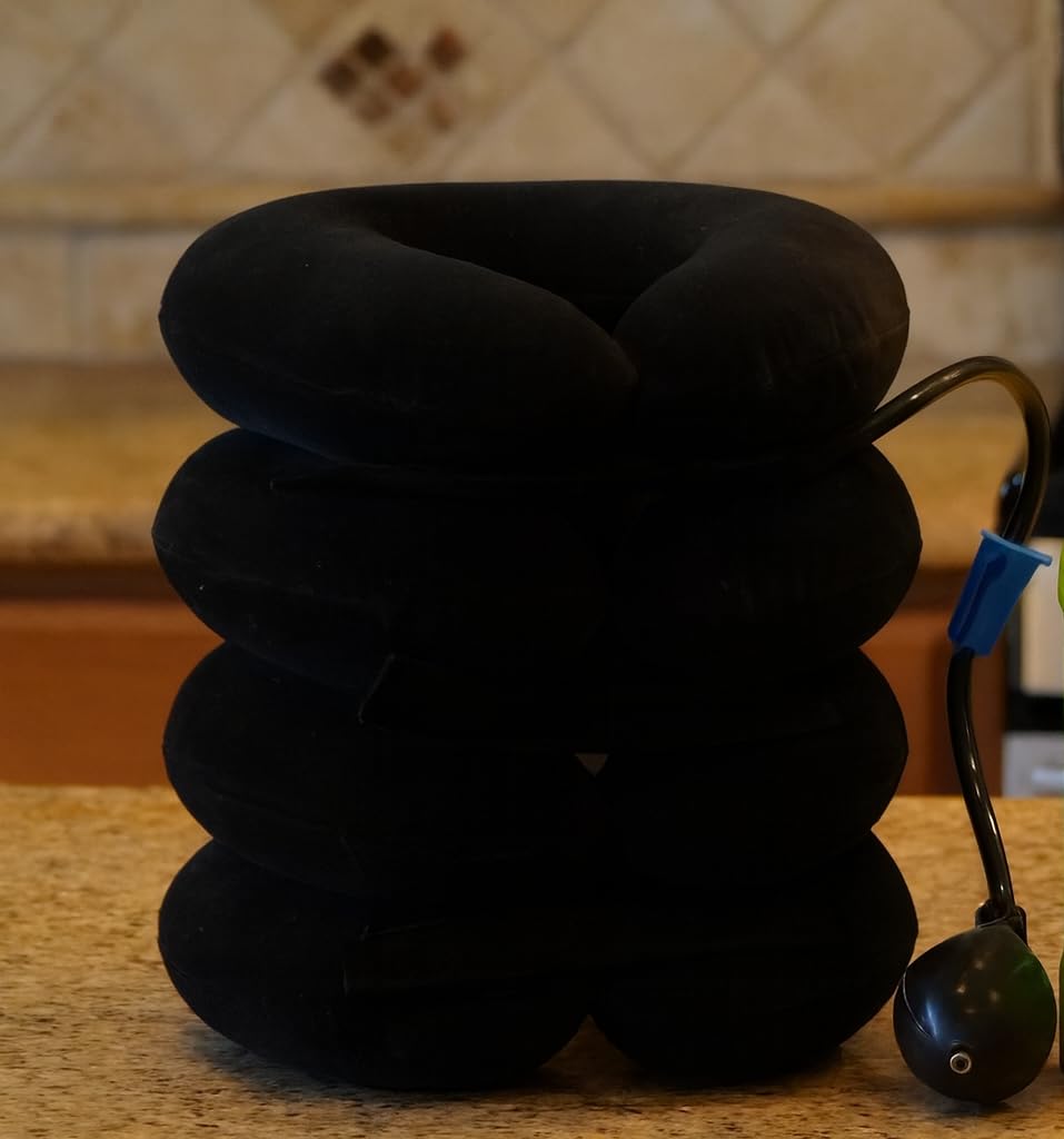 Neck Stretcher, Cervical Traction Device, Neck Traction Device, Cervical Neck Traction Device for Neck Pain Relief, Adjustable Inflatable Neck Brace, Neck Decompression Home Use (Blue) customer photo 2